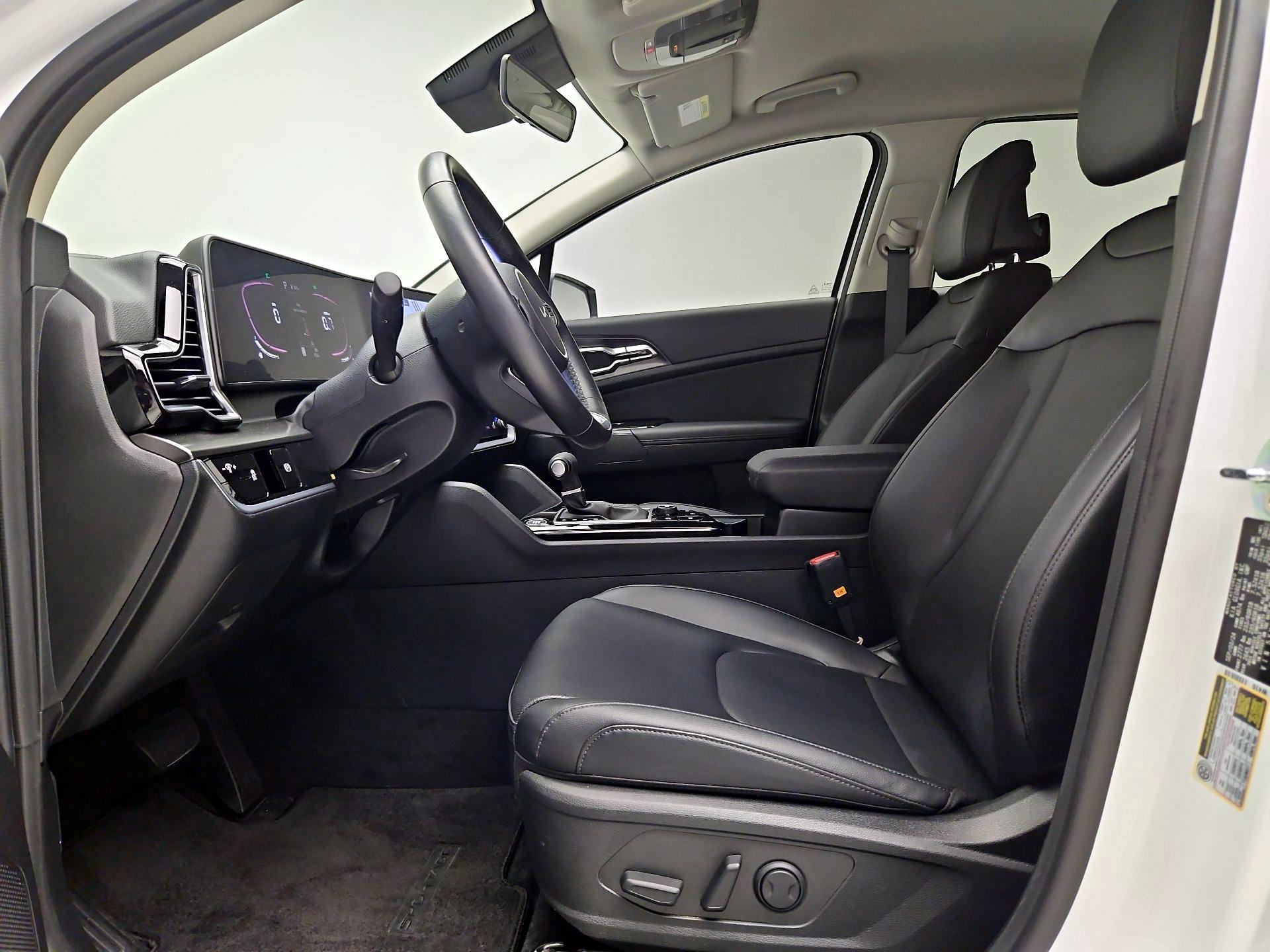 Thumbnail: 2025 Kia Sportage - 11