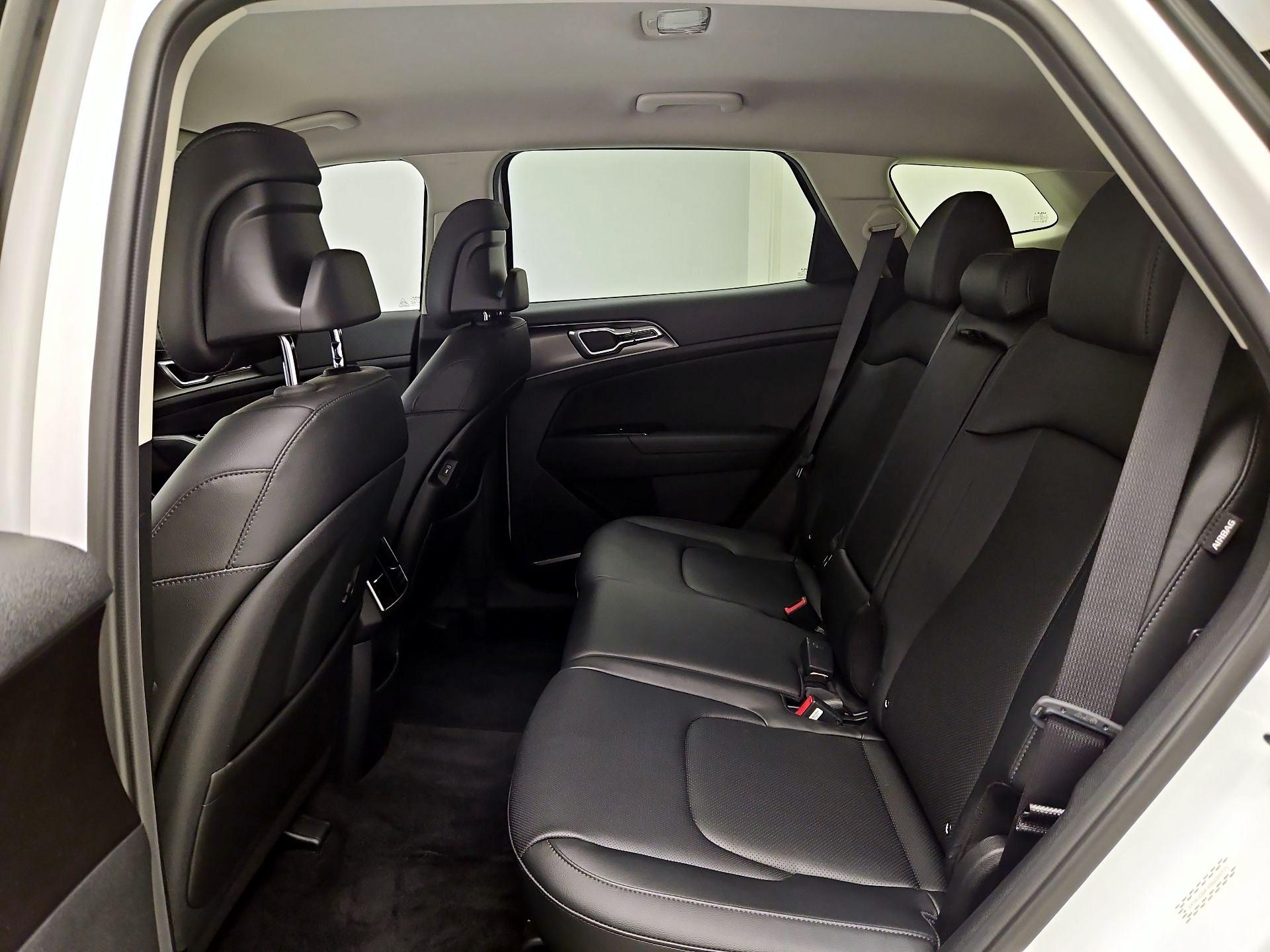 Thumbnail: 2025 Kia Sportage - 20