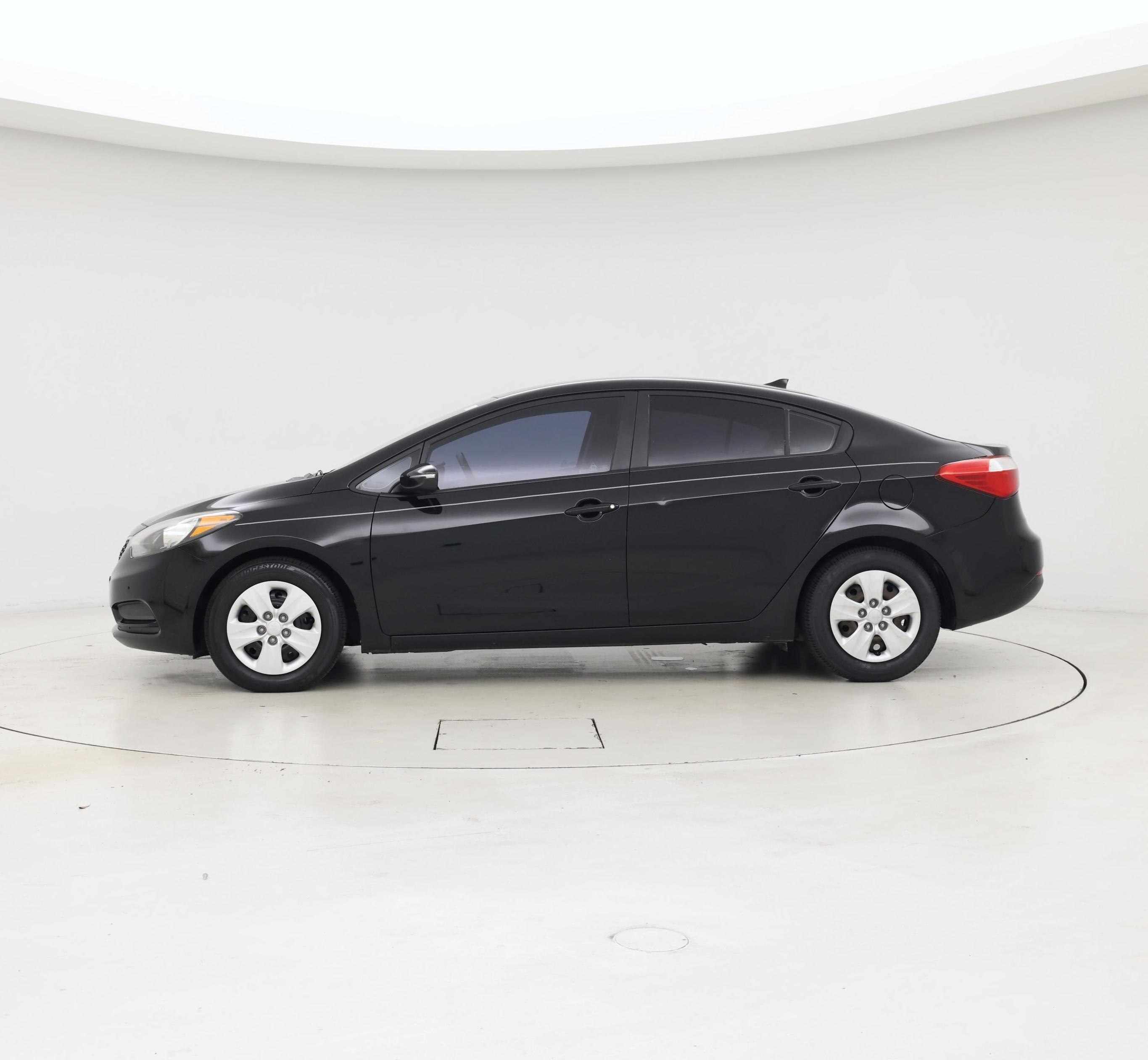 Thumbnail: 2016 Kia Forte - 3