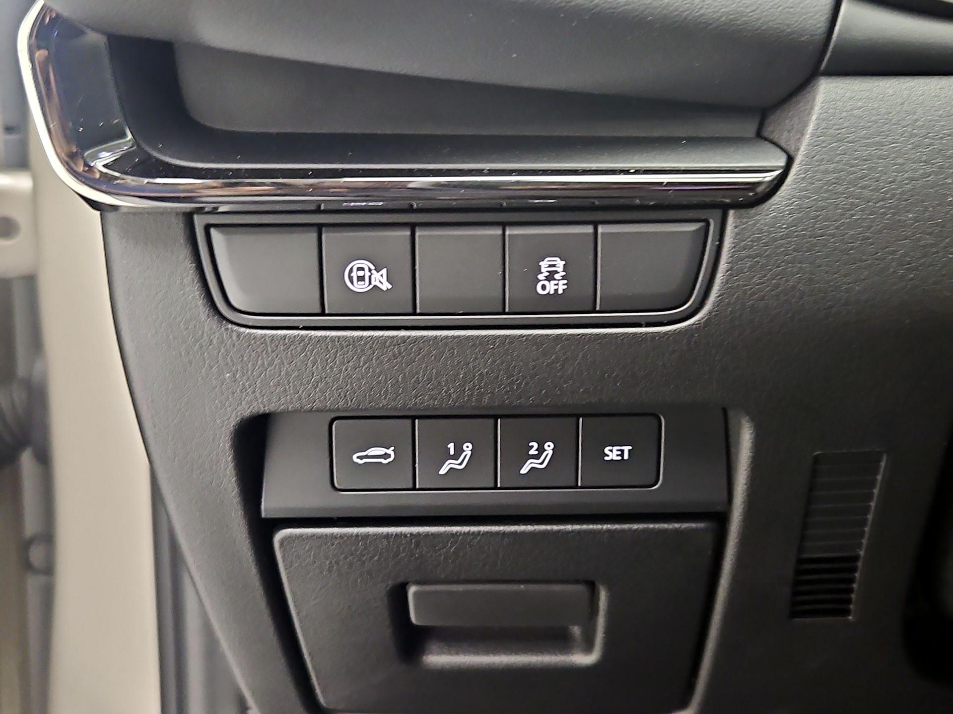 Thumbnail: 2025 Mazda Mazda3 - 13