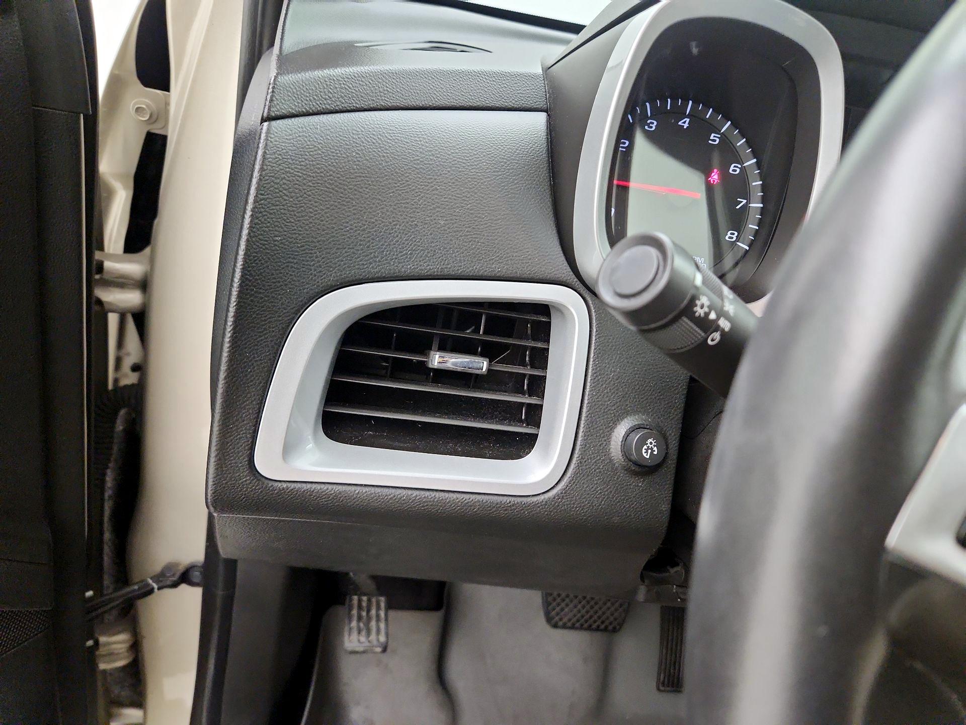 Thumbnail: 2016 Chevrolet Equinox - 13