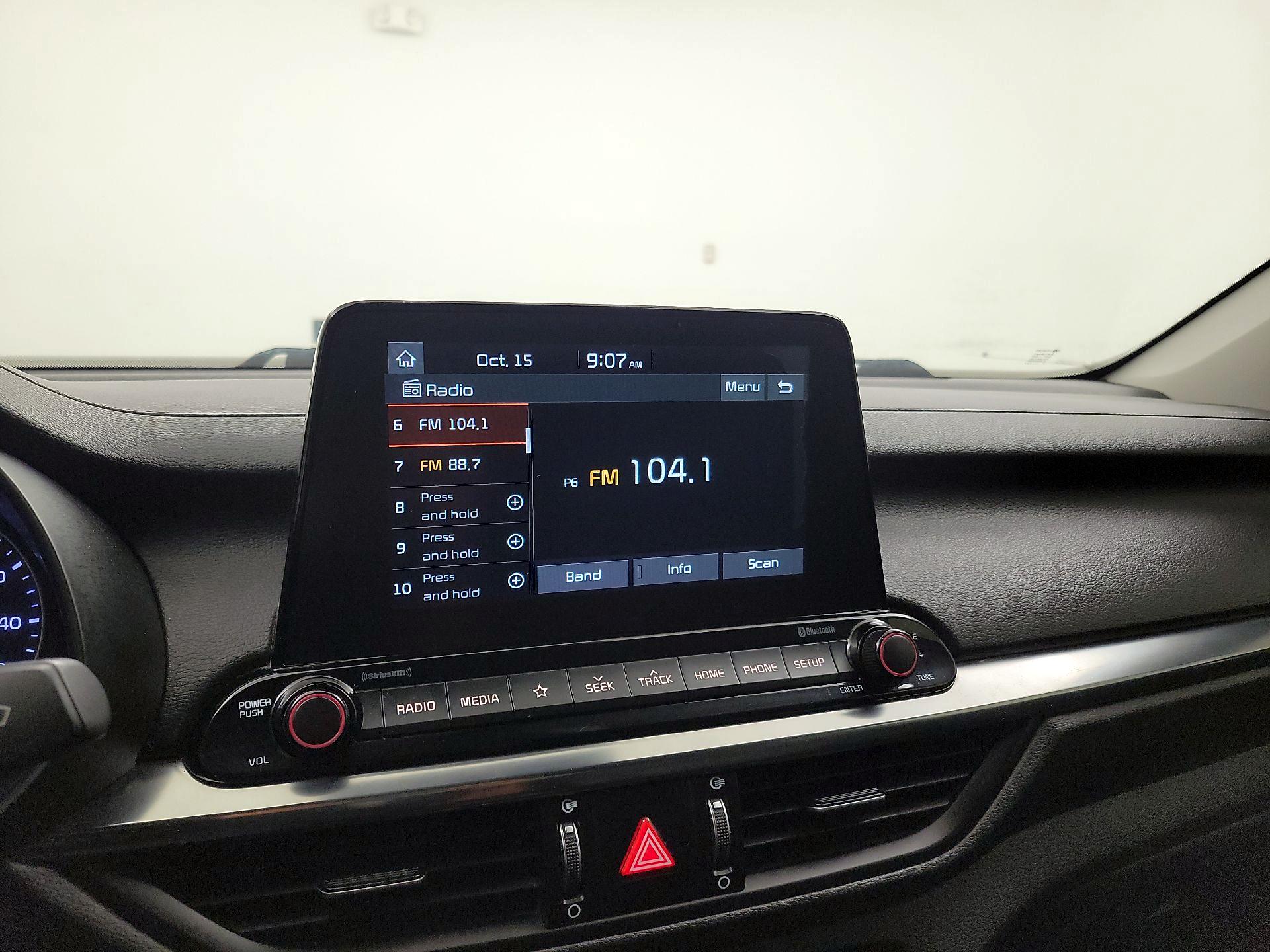 Thumbnail: 2020 Kia Forte - 15