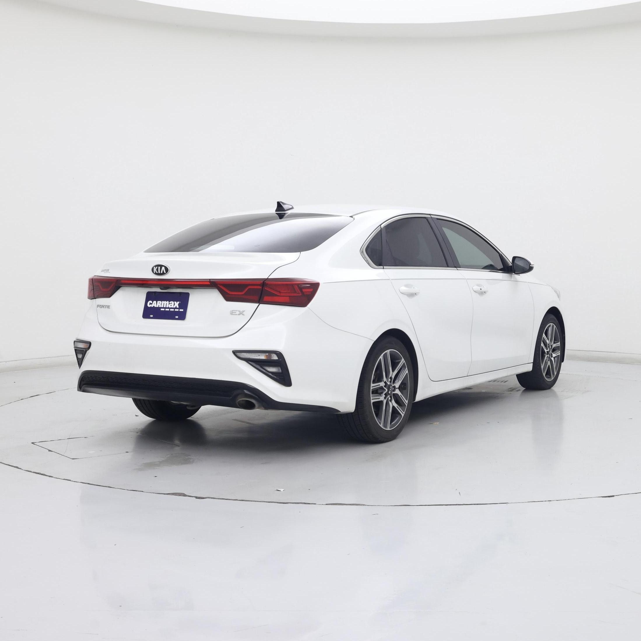 Thumbnail: 2020 Kia Forte - 8