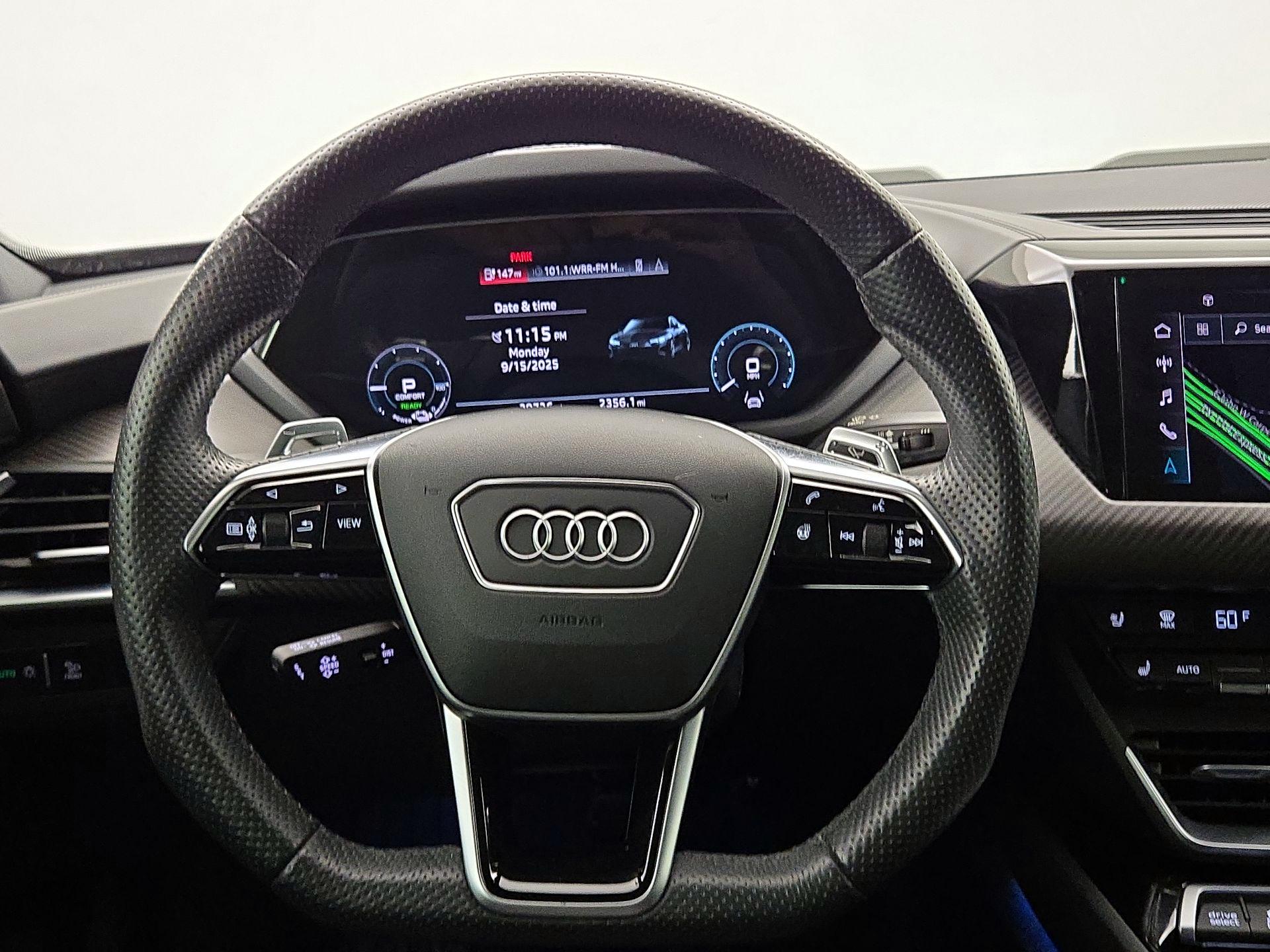 Thumbnail: 2023 Audi e-tron GT - 10