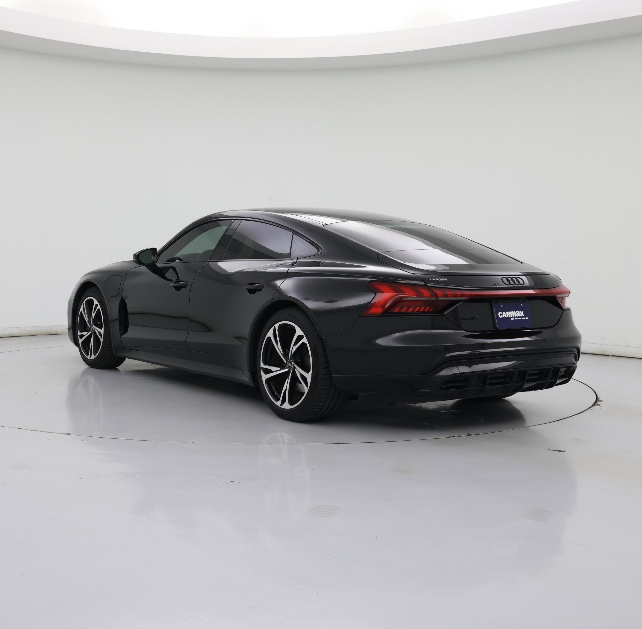 Thumbnail: 2023 Audi e-tron GT - 2