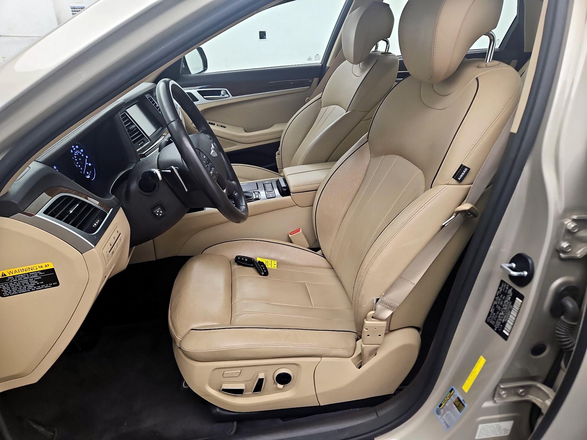 Thumbnail: 2015 Hyundai Genesis - 11