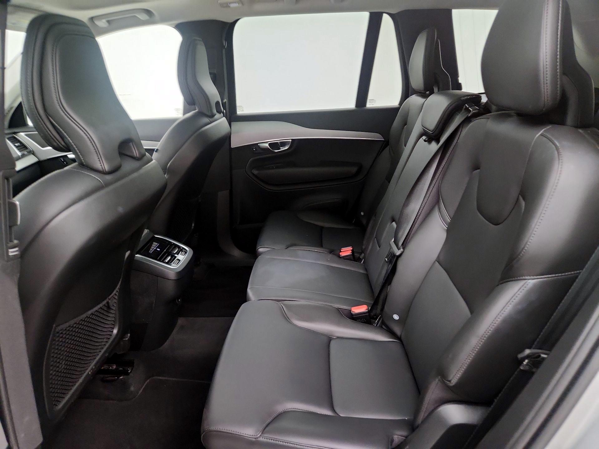 Thumbnail: 2025 Volvo XC90 - 18