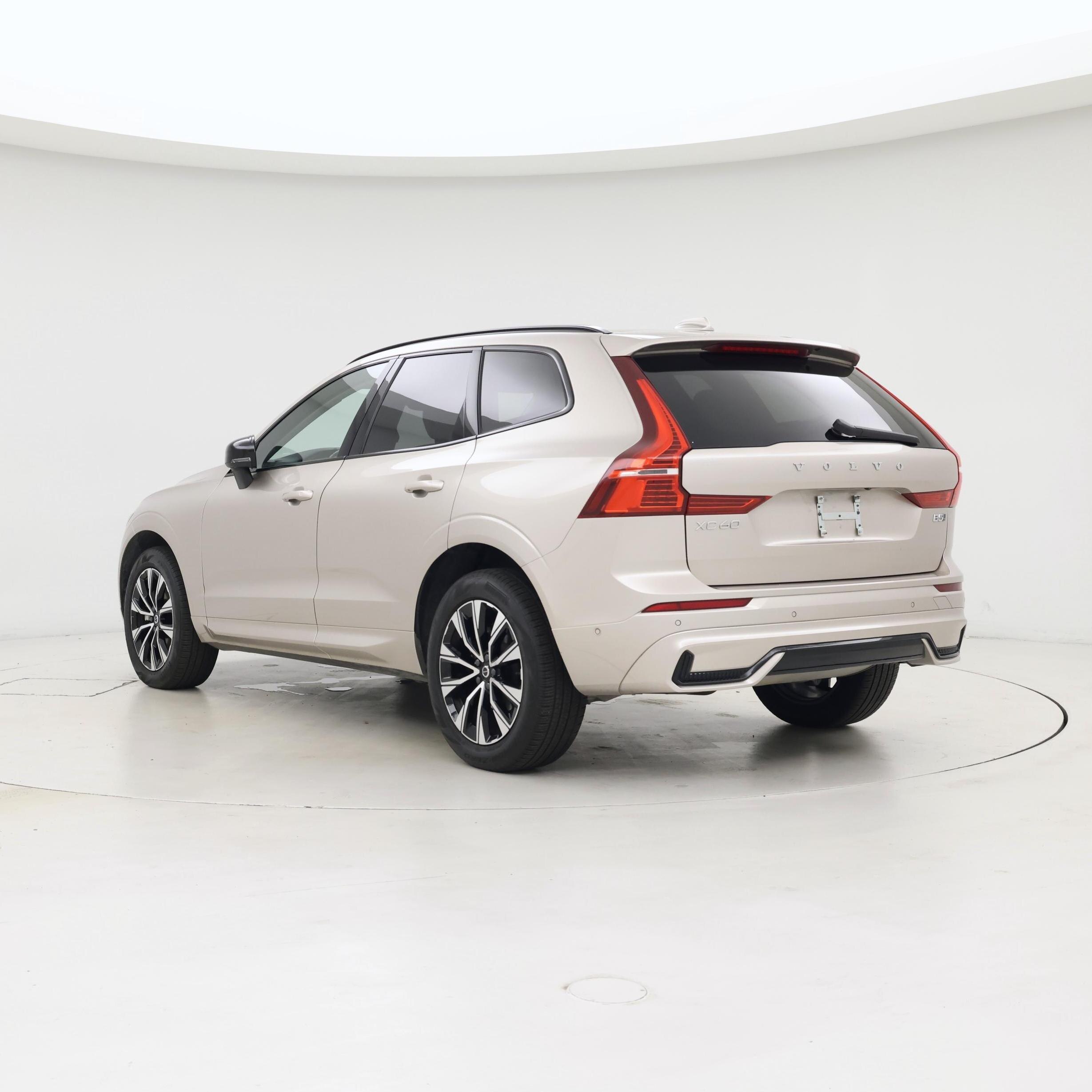 Thumbnail: 2025 Volvo XC60 - 2