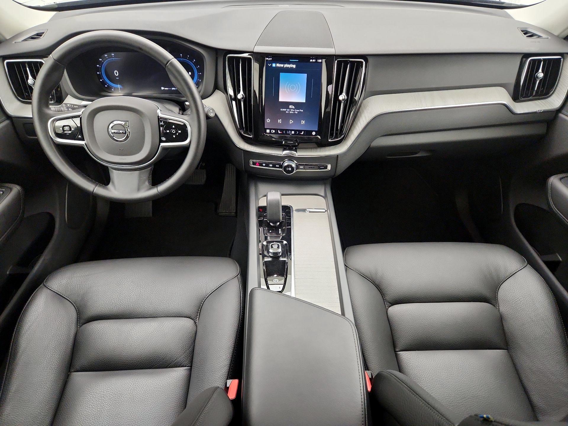 Thumbnail: 2025 Volvo XC60 - 9