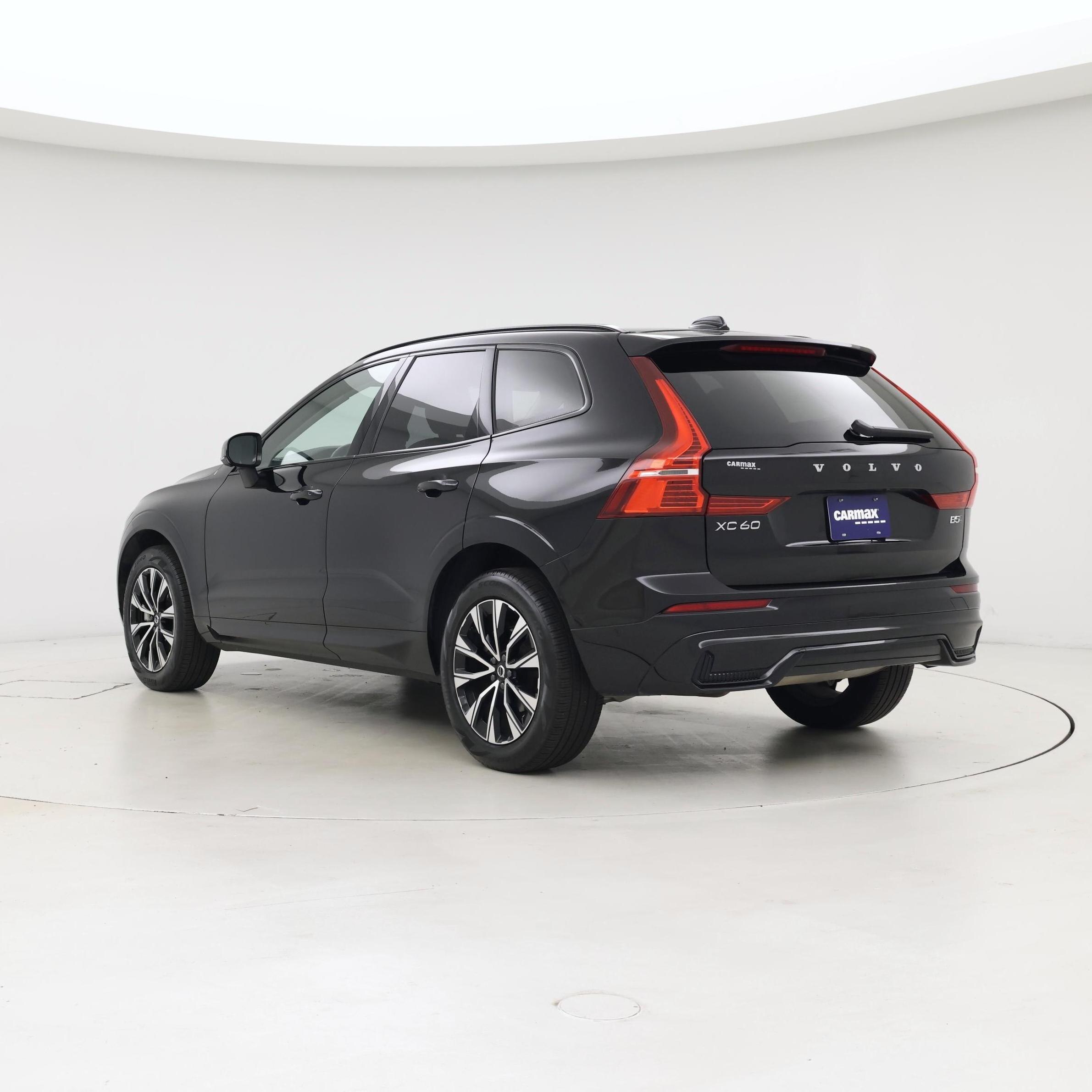 Thumbnail: 2025 Volvo XC60 - 2