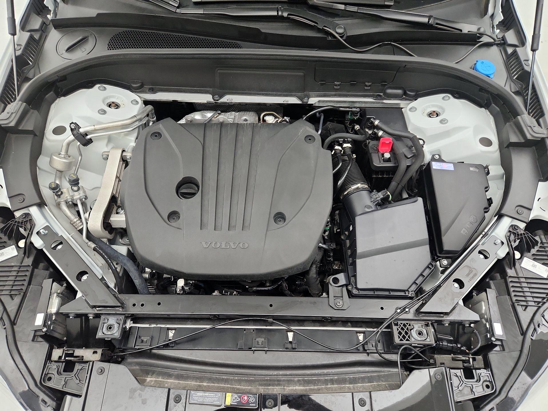 Thumbnail: 2025 Volvo XC60 - 19