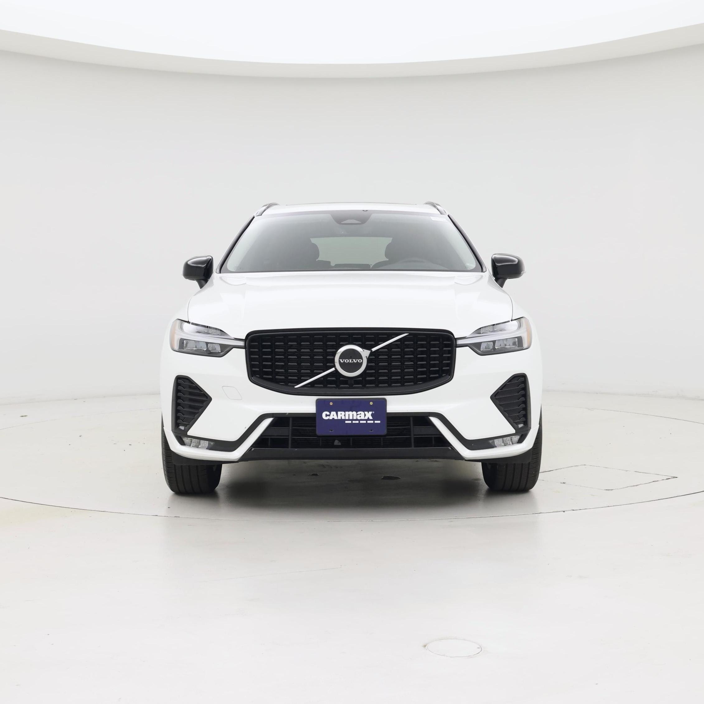 Thumbnail: 2025 Volvo XC60 - 5