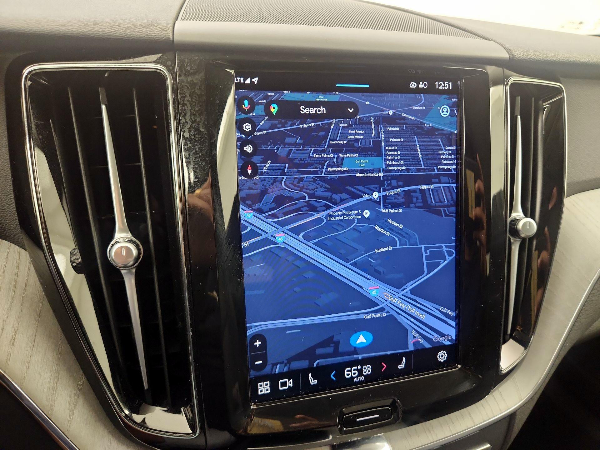 Thumbnail: 2025 Volvo XC60 - 14