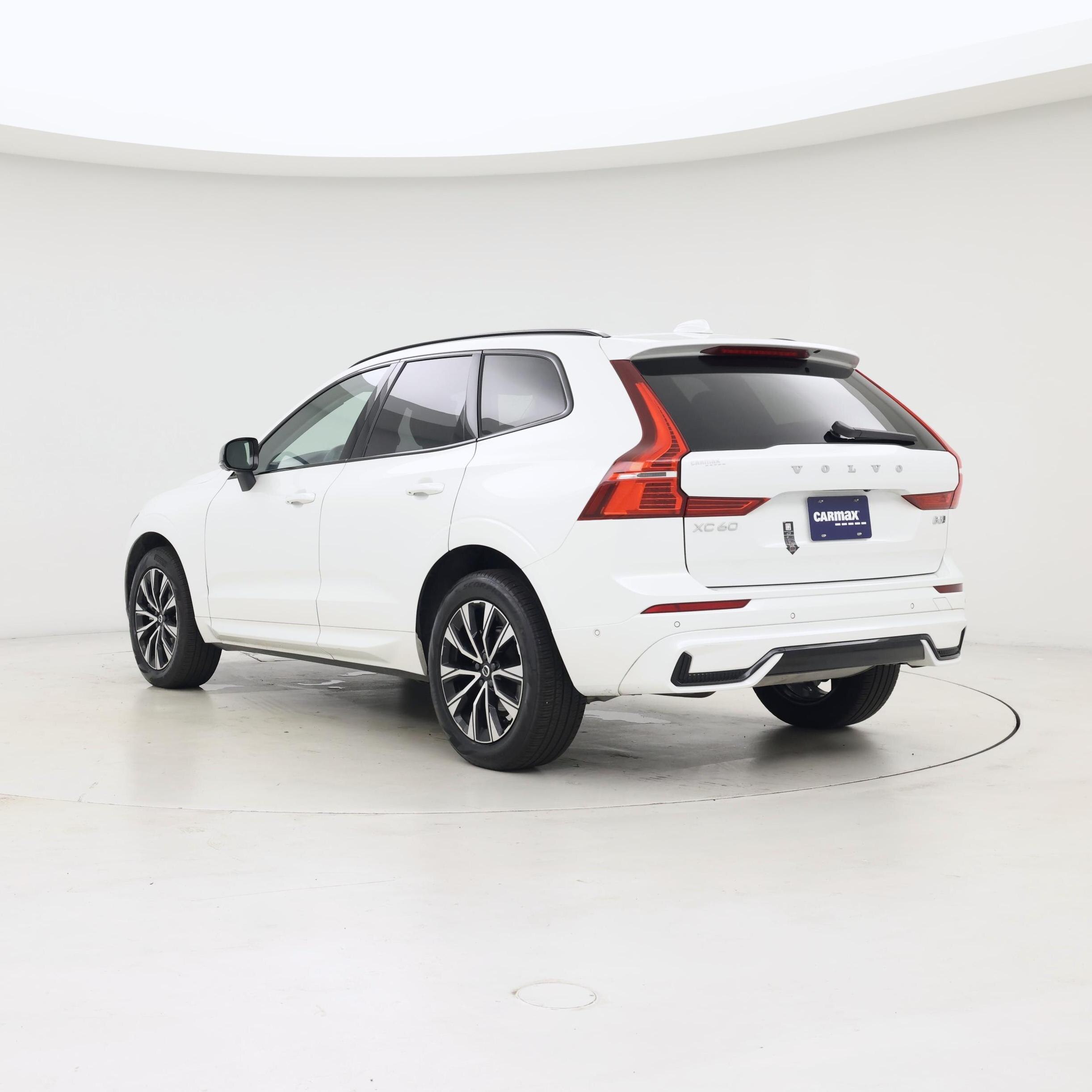 Thumbnail: 2025 Volvo XC60 - 2