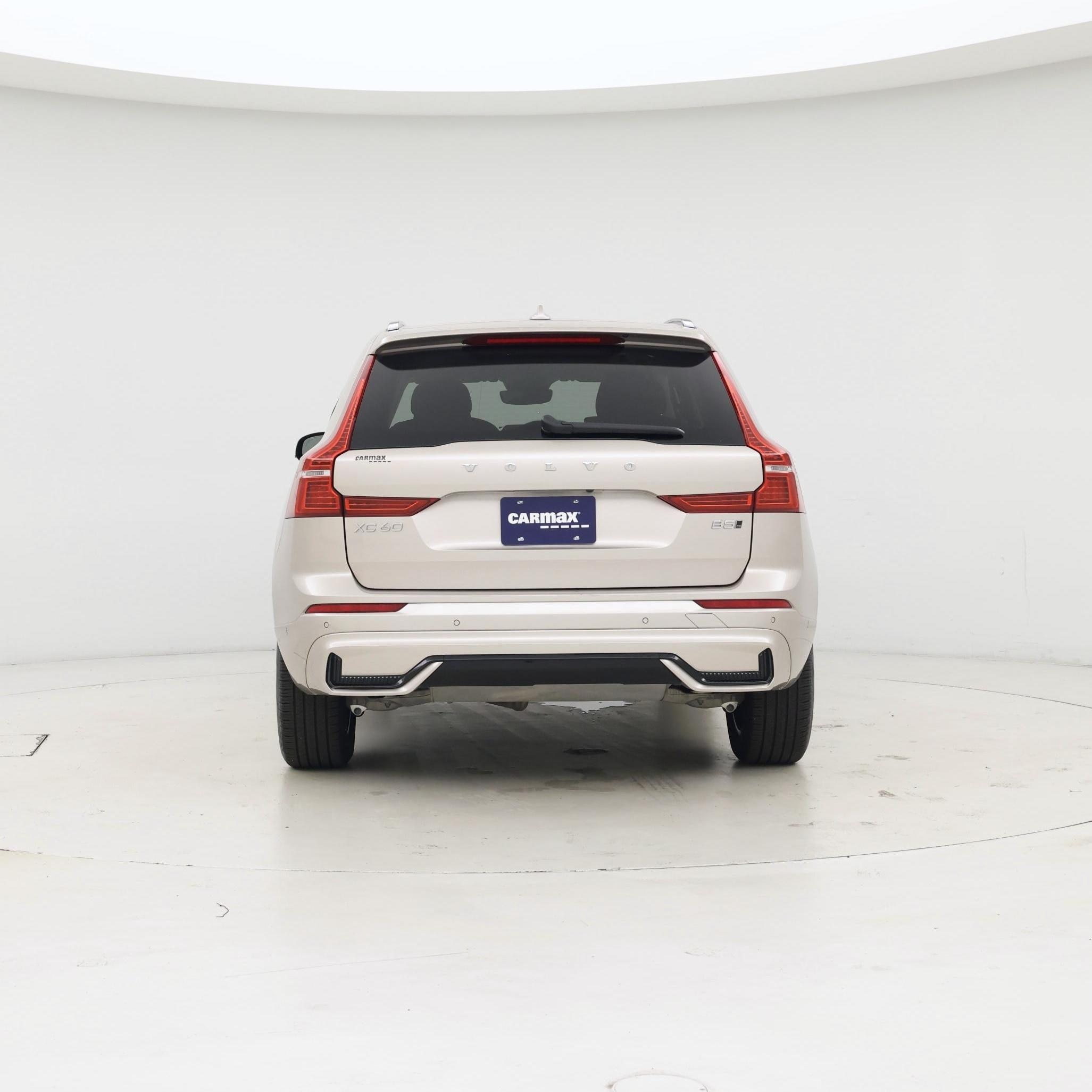 Thumbnail: 2025 Volvo XC60 - 6