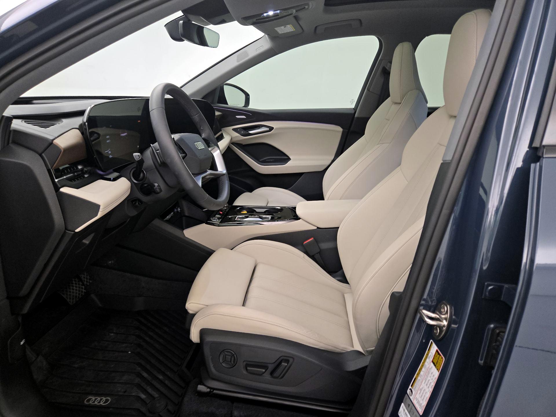 Thumbnail: 2025 Audi Q6 e-tron - 11