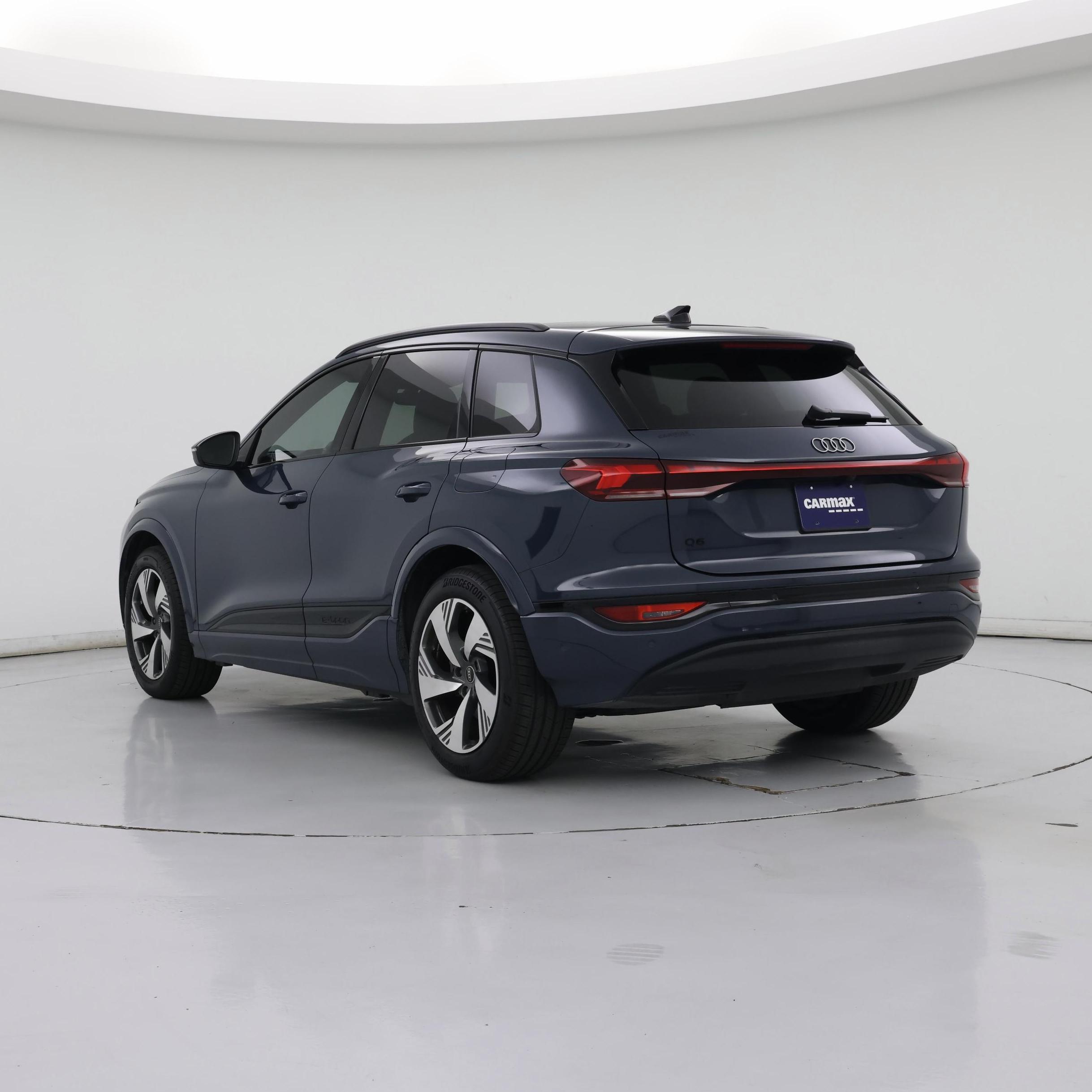Thumbnail: 2025 Audi Q6 e-tron - 2