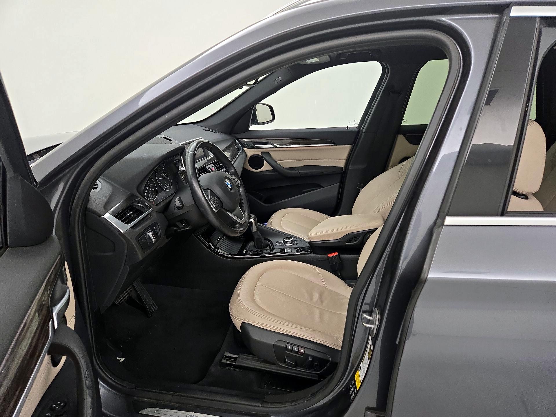 Thumbnail: 2016 BMW X1 - 11
