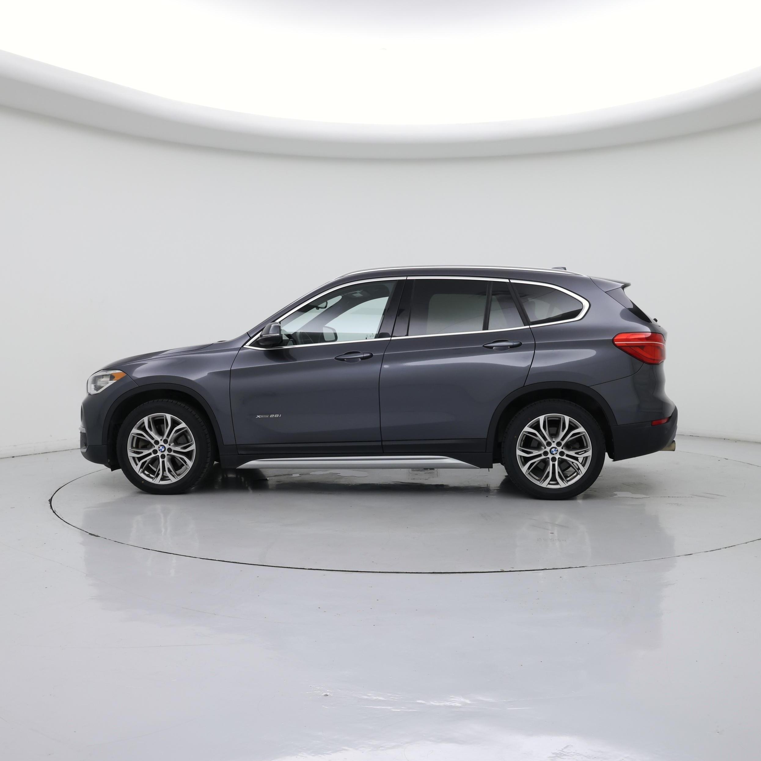 Thumbnail: 2016 BMW X1 - 3