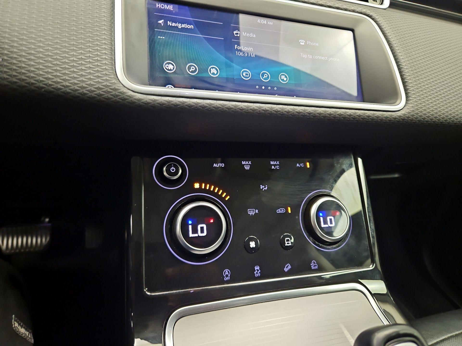 Thumbnail: 2020 Land Rover Range Rover Evoque - 15