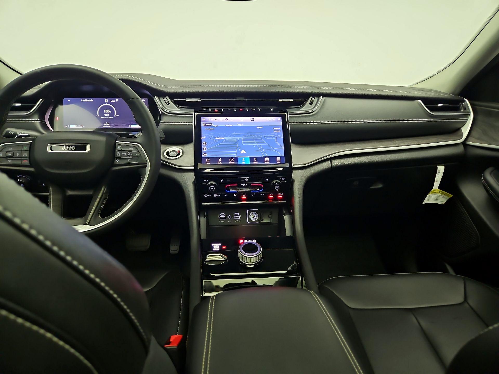 Thumbnail: 2023 Jeep Grand Cherokee - 9