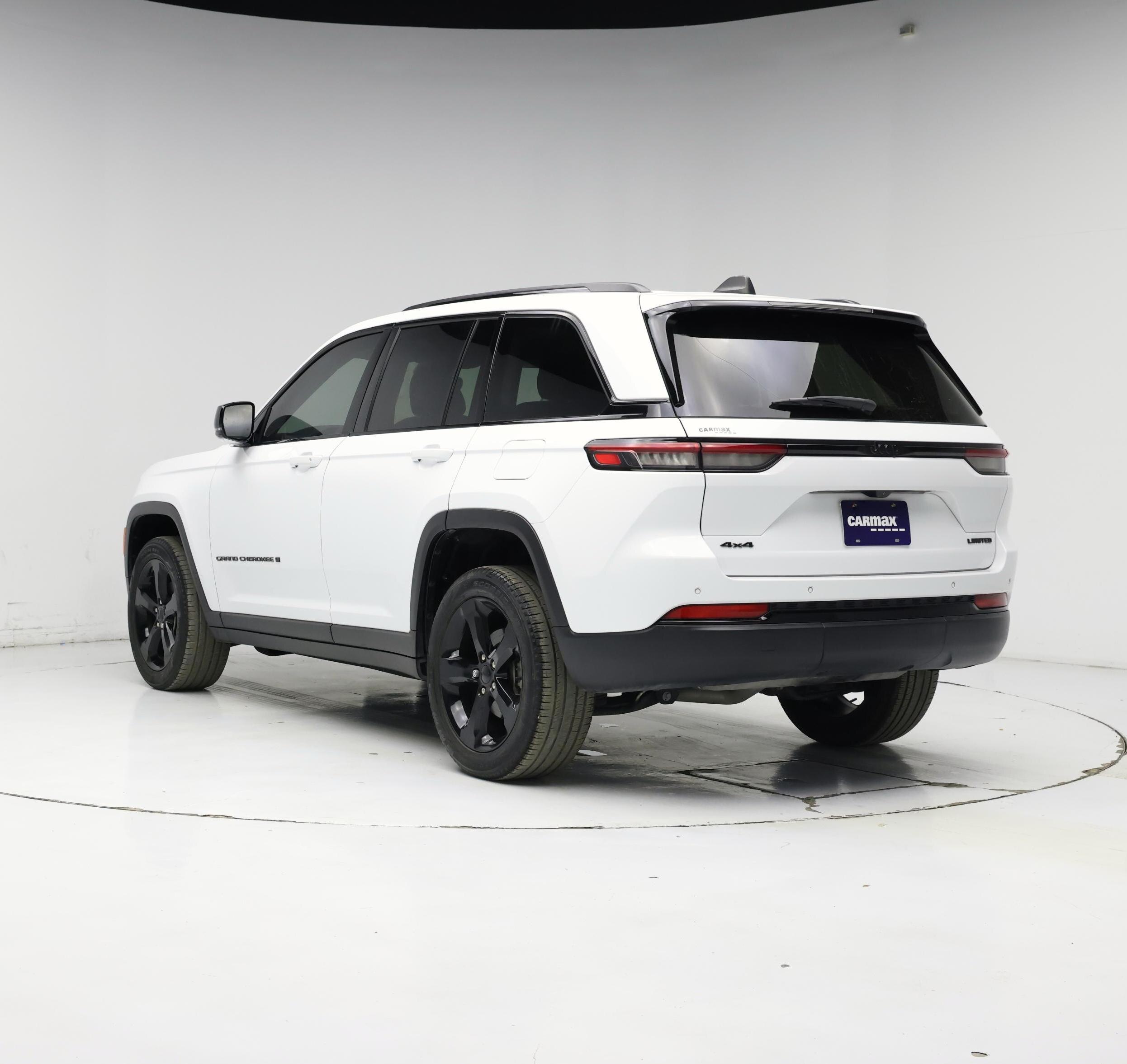 Thumbnail: 2023 Jeep Grand Cherokee - 2