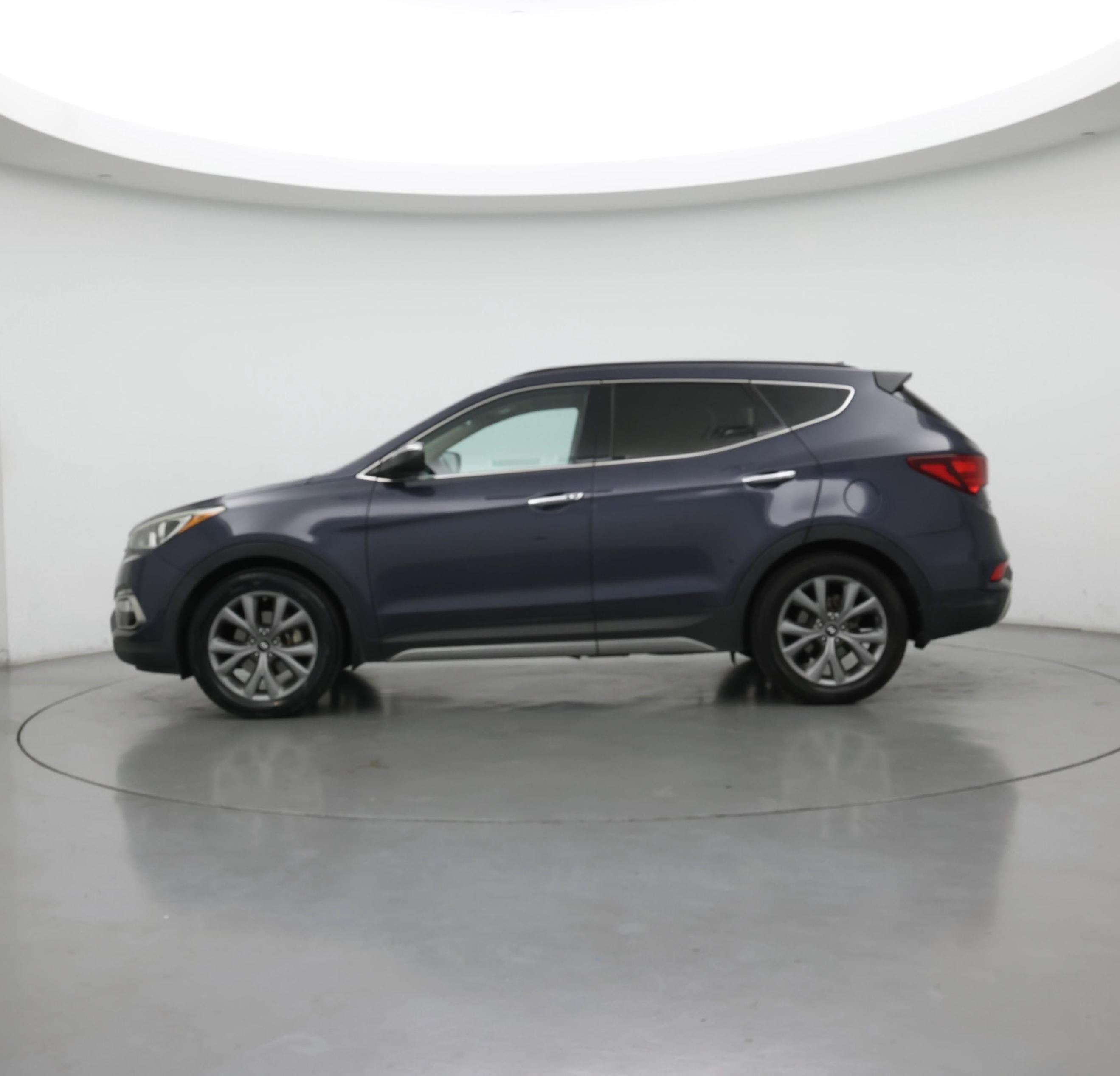 Thumbnail: 2017 Hyundai Santa Fe - 3