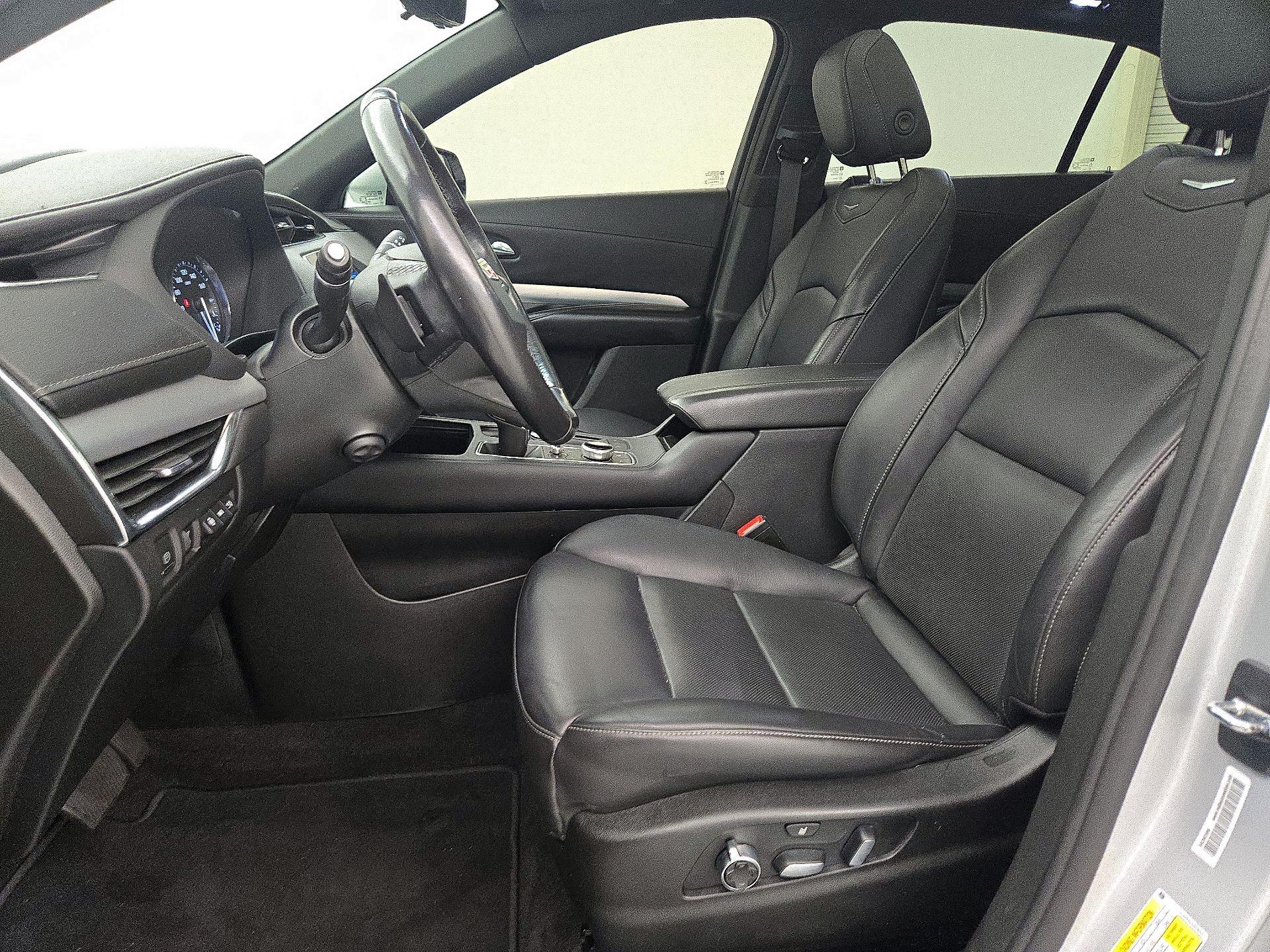 Thumbnail: 2021 Cadillac XT4 - 11
