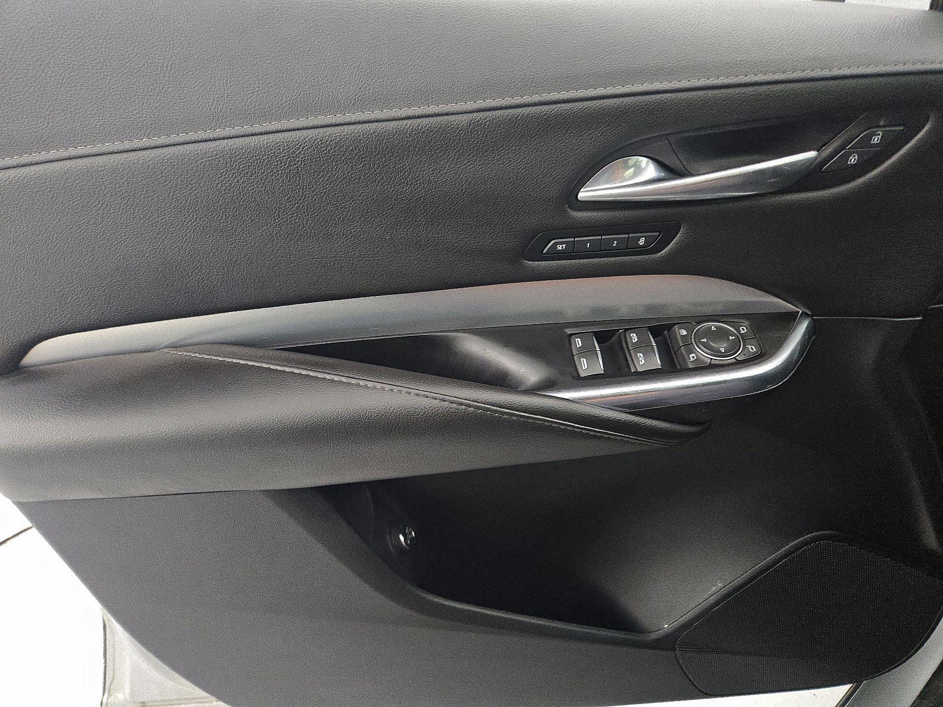 Thumbnail: 2021 Cadillac XT4 - 12