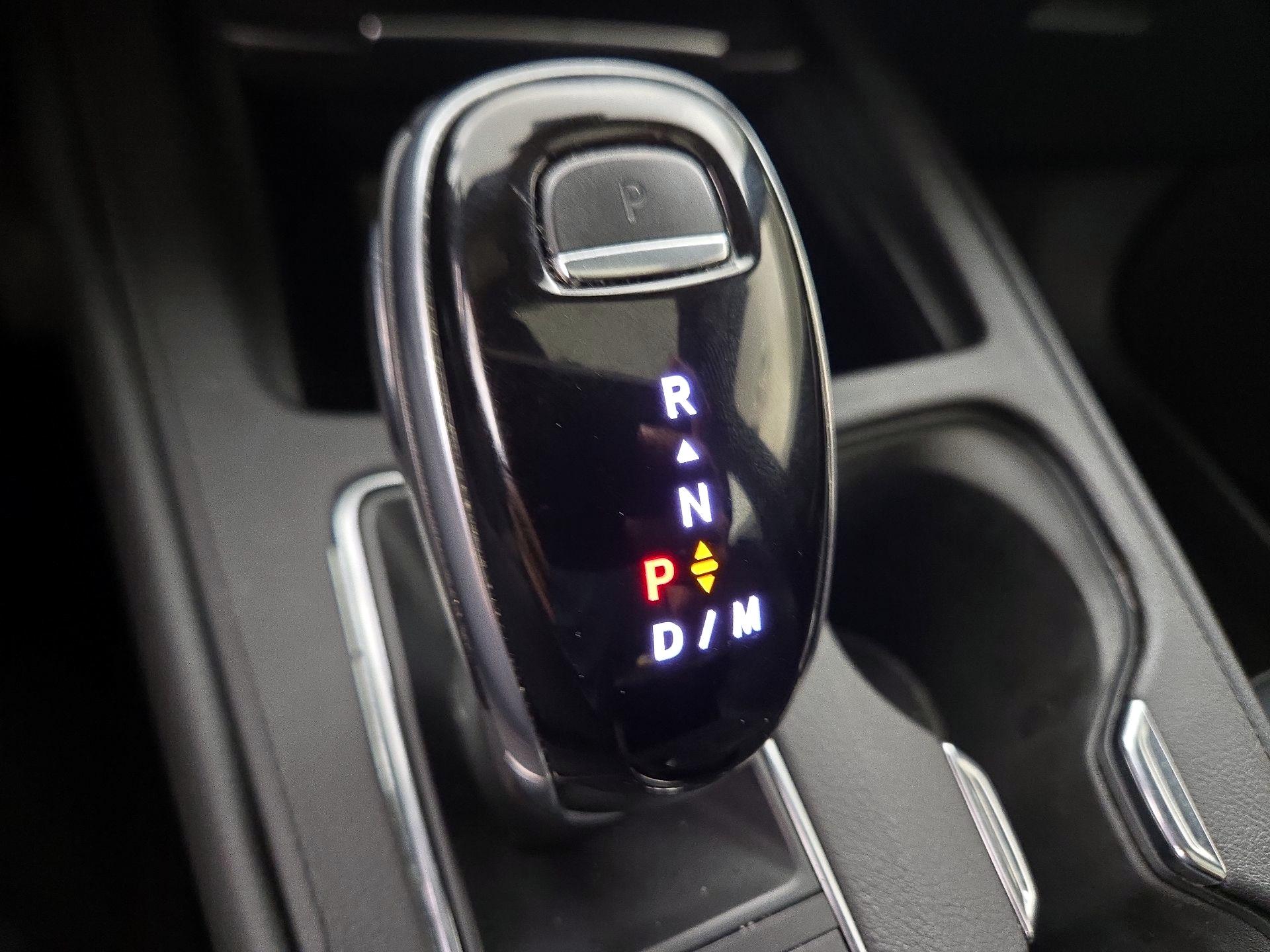 Thumbnail: 2021 Cadillac XT4 - 17