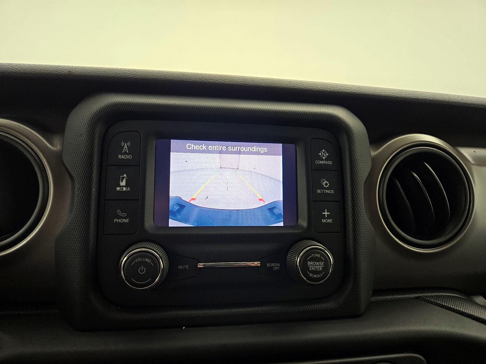 Thumbnail: 2020 Jeep Gladiator - 14