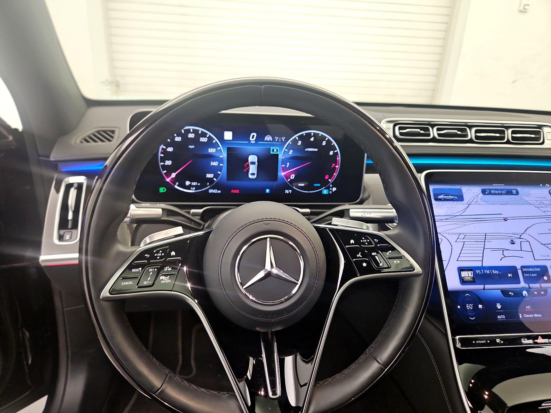 Thumbnail: 2023 Mercedes-Benz S-Class - 10