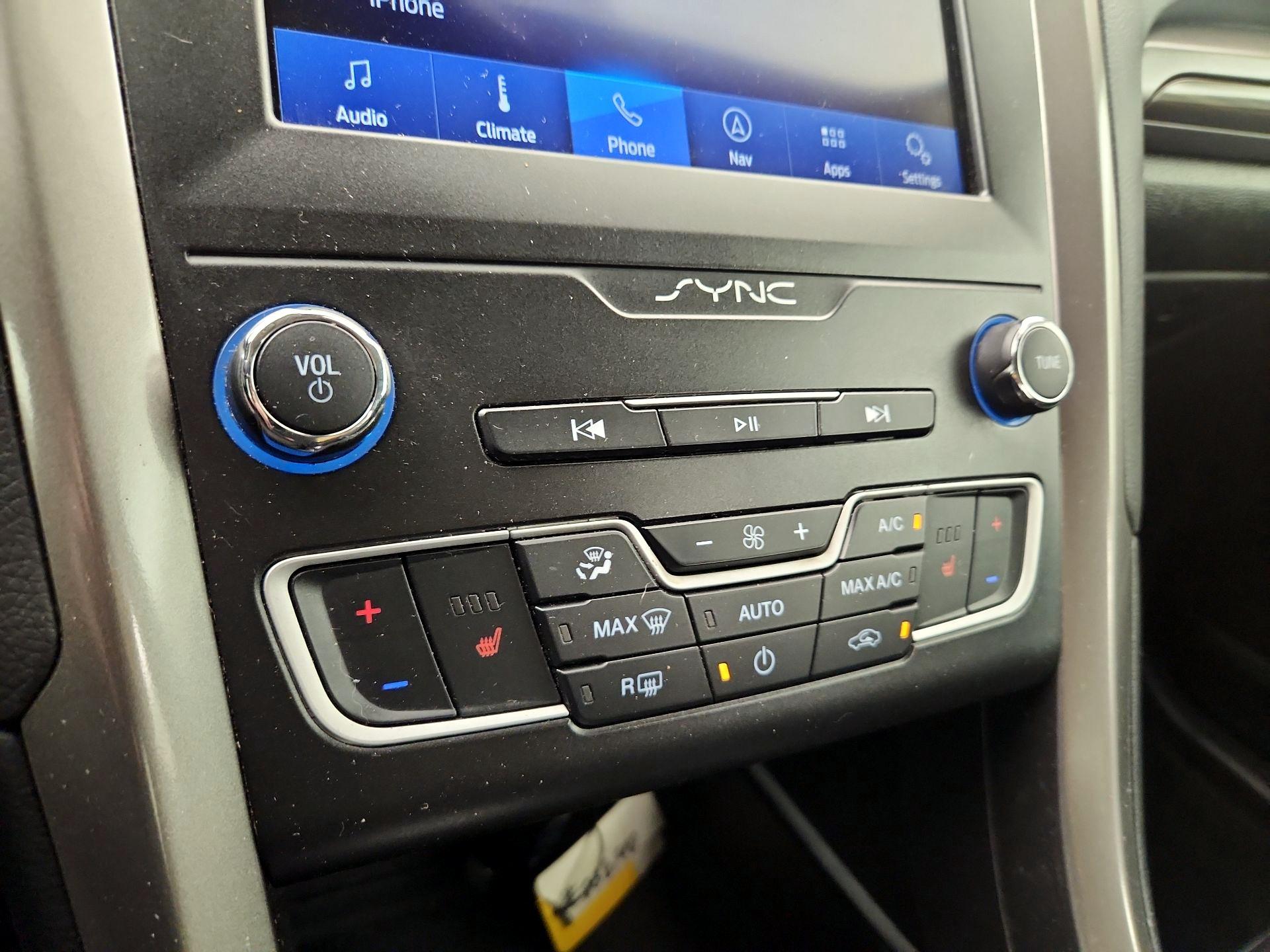 Thumbnail: 2019 Ford Fusion - 16