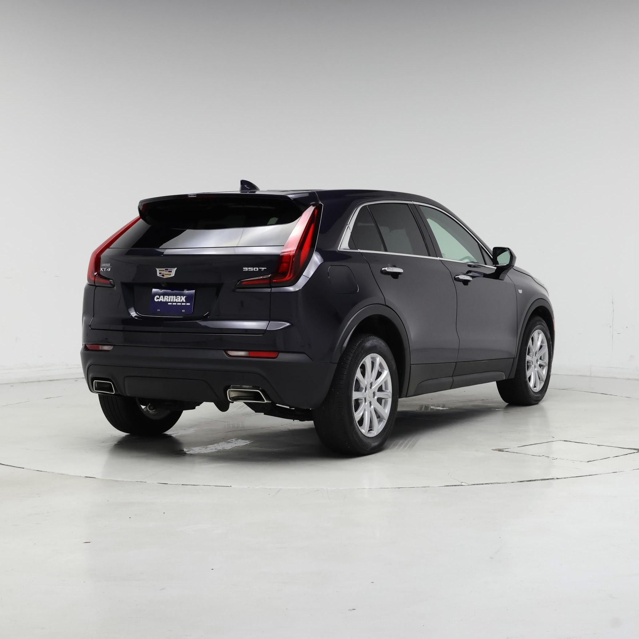 Thumbnail: 2022 Cadillac XT4 - 8
