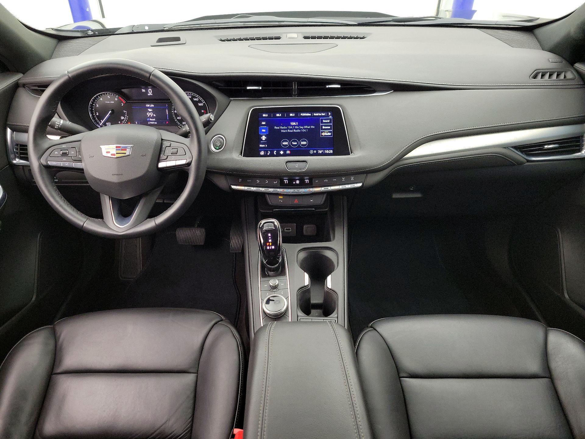 Thumbnail: 2023 Cadillac XT4 - 9