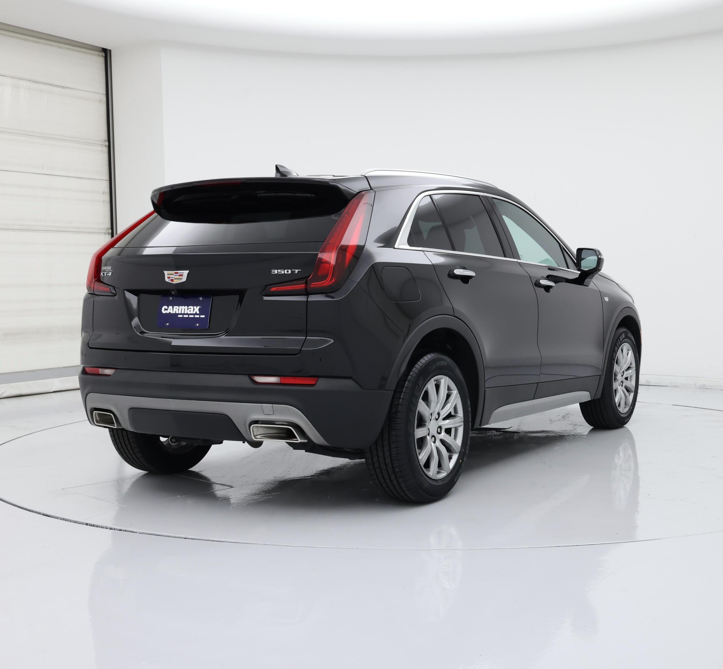 Thumbnail: 2023 Cadillac XT4 - 8