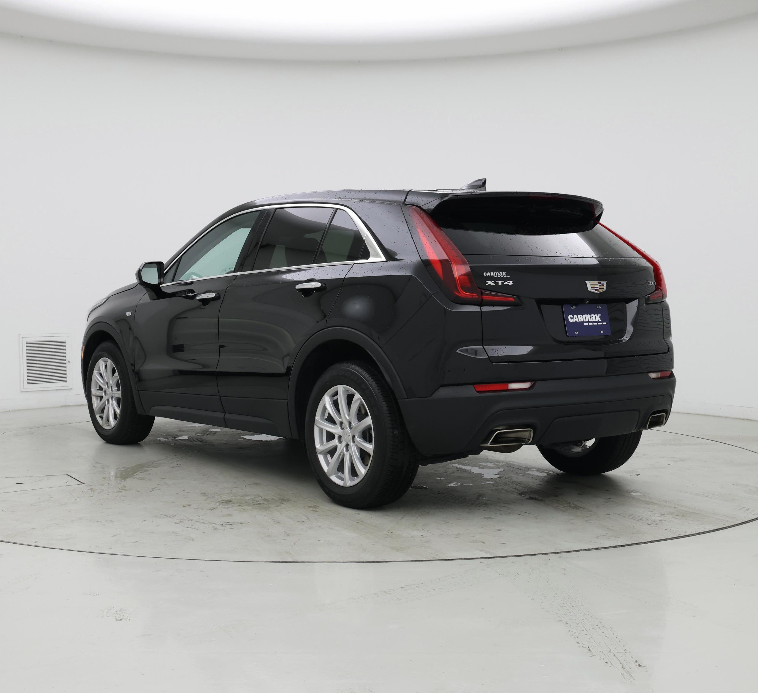 Thumbnail: 2022 Cadillac XT4 - 2