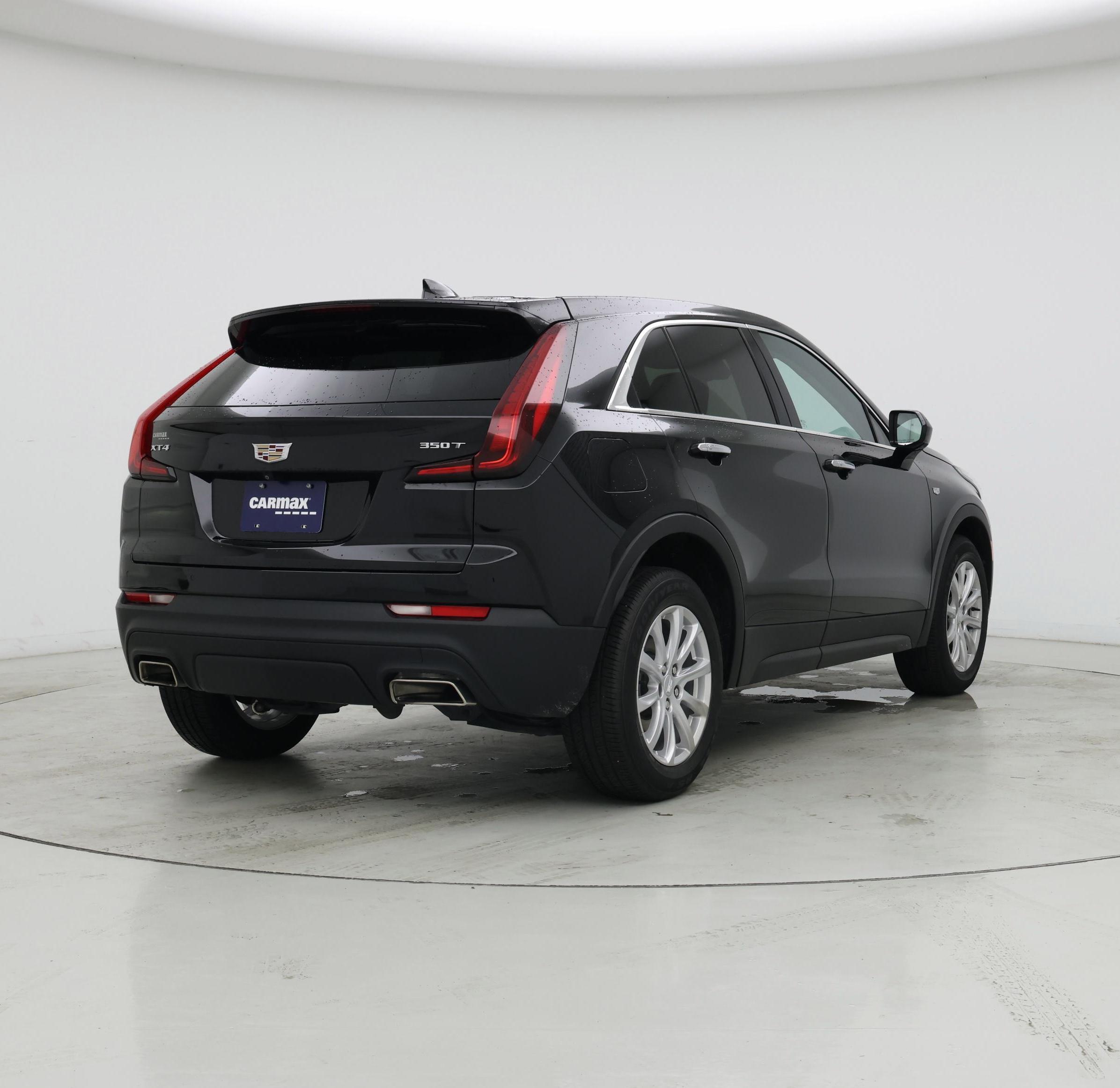 Thumbnail: 2022 Cadillac XT4 - 8