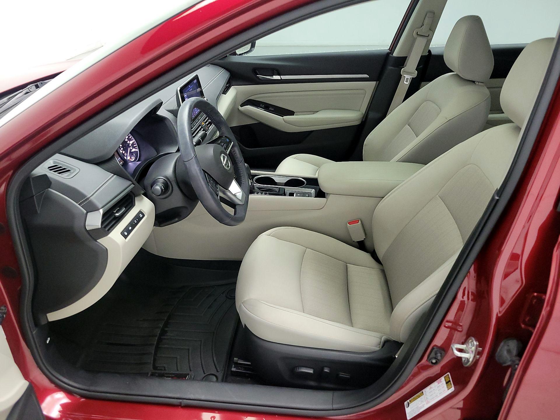 Thumbnail: 2021 Nissan Altima - 11