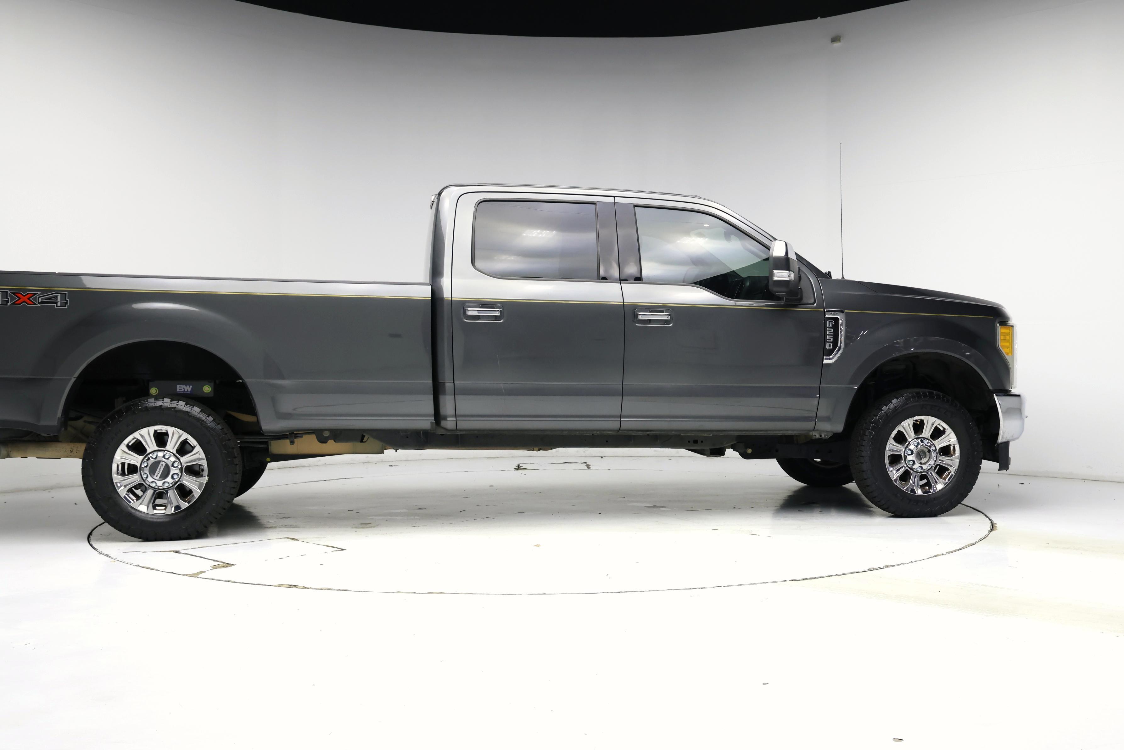 Thumbnail: 2017 Ford F-250 - 7