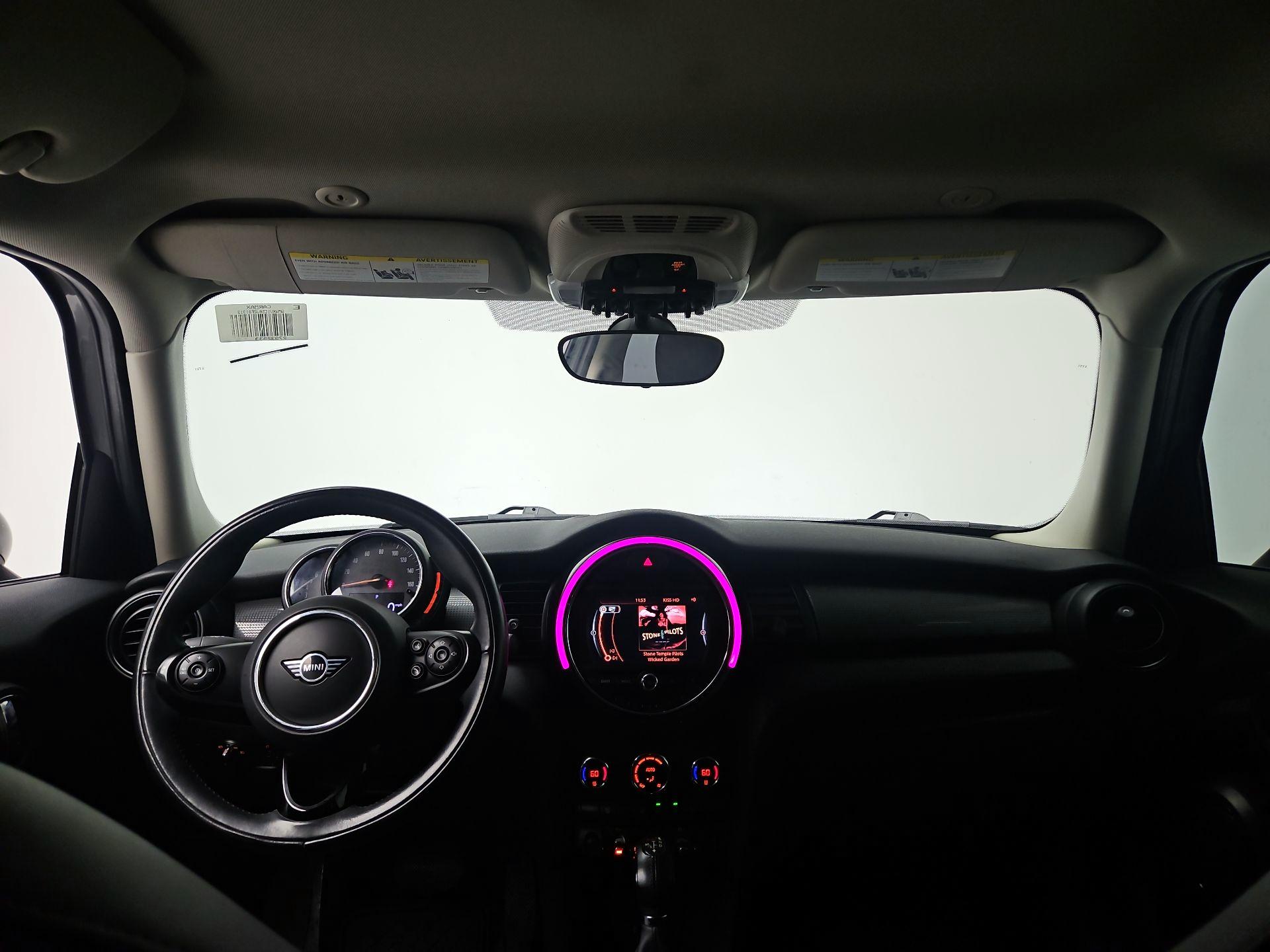 Thumbnail: 2018 MINI Cooper Hardtop - 9