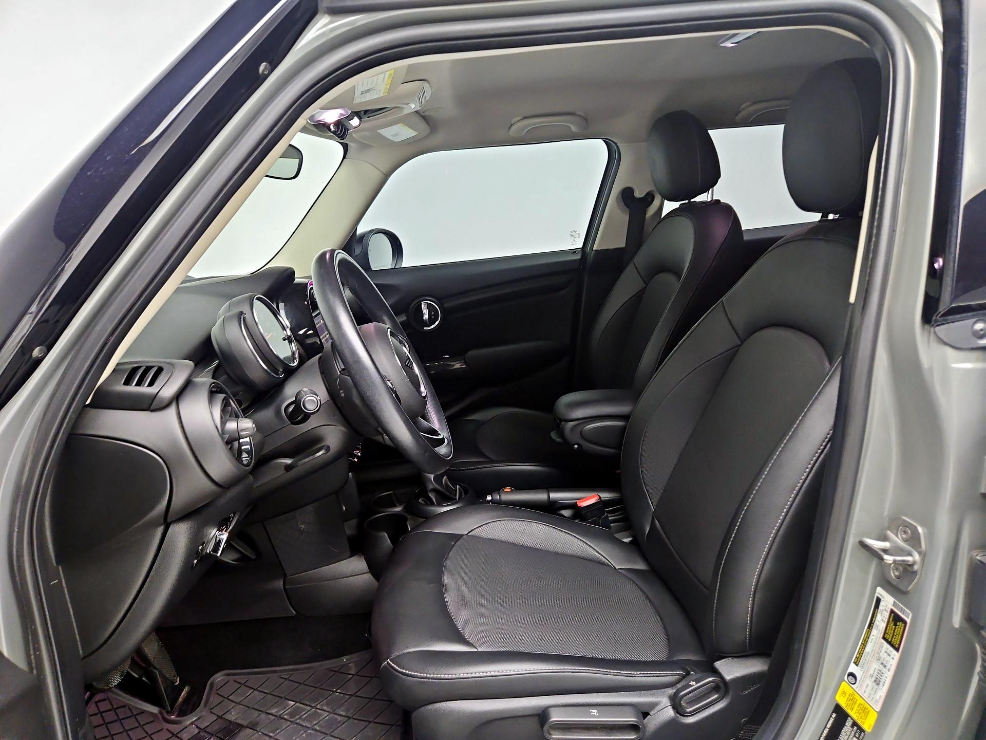 Thumbnail: 2018 MINI Cooper Hardtop - 11