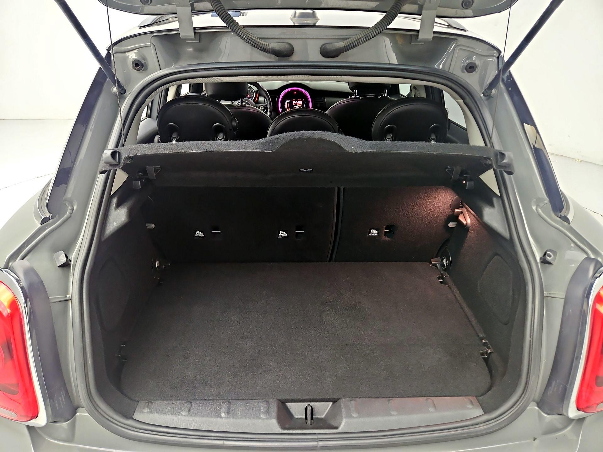 Thumbnail: 2018 MINI Cooper Hardtop - 20