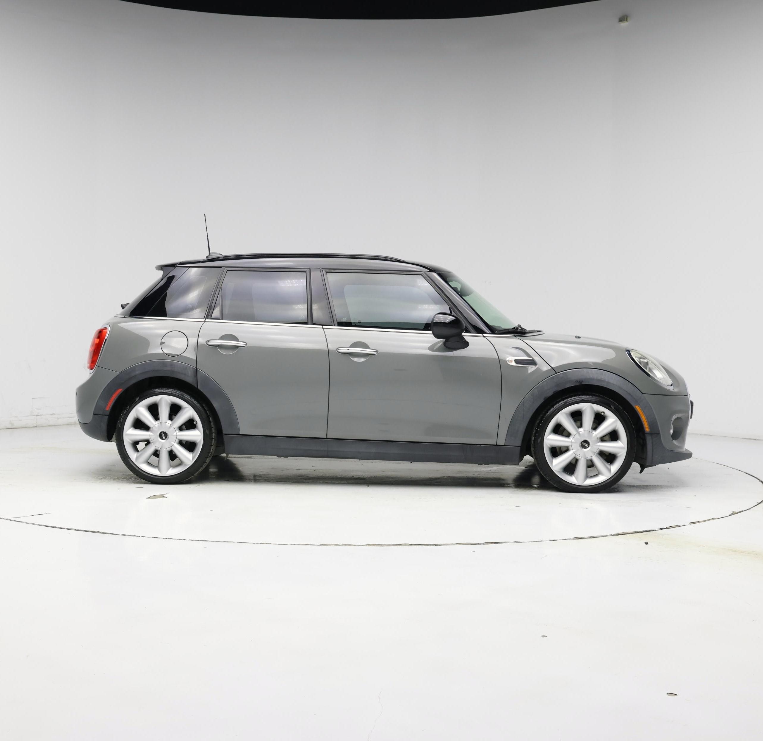 Thumbnail: 2018 MINI Cooper Hardtop - 7