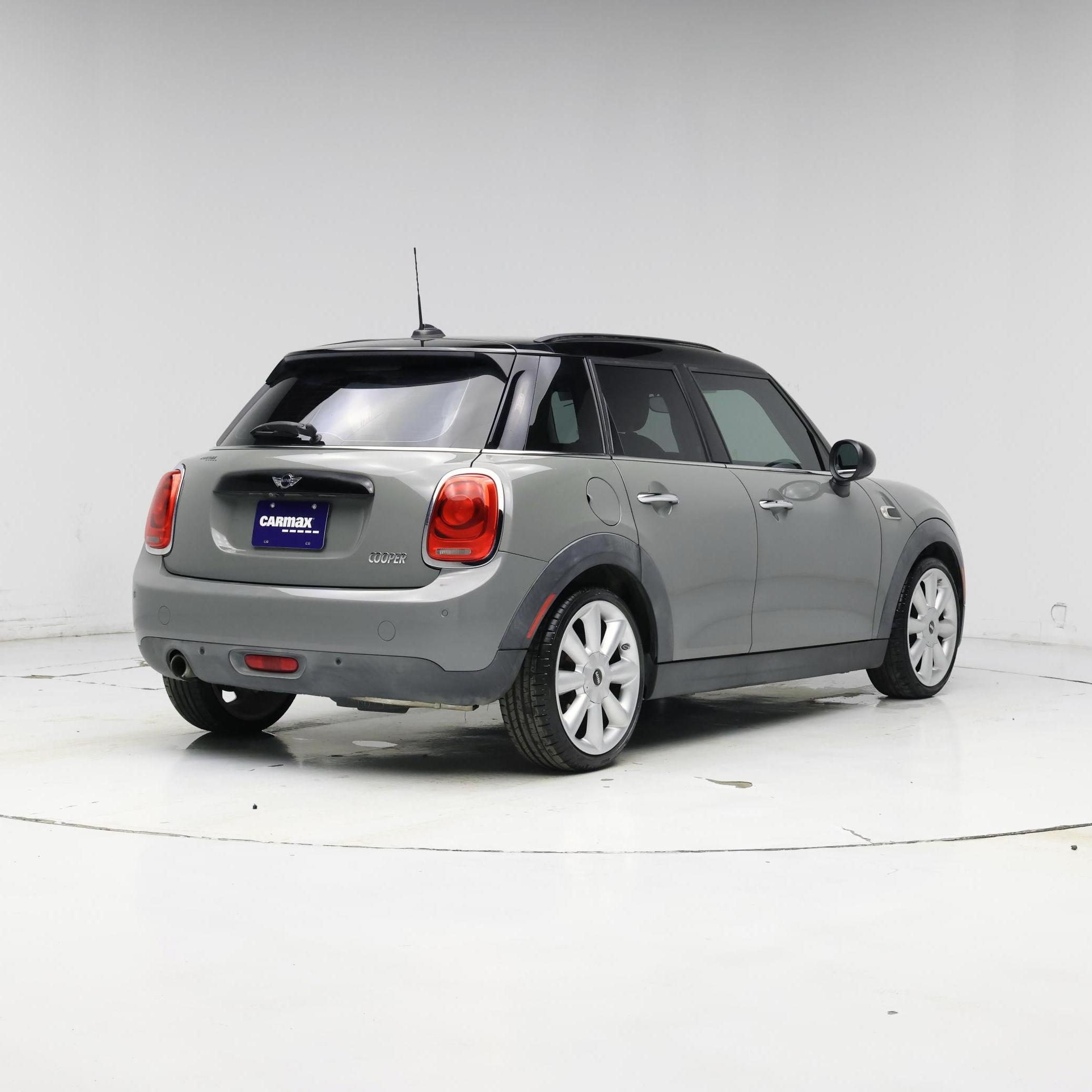 Thumbnail: 2018 MINI Cooper Hardtop - 8