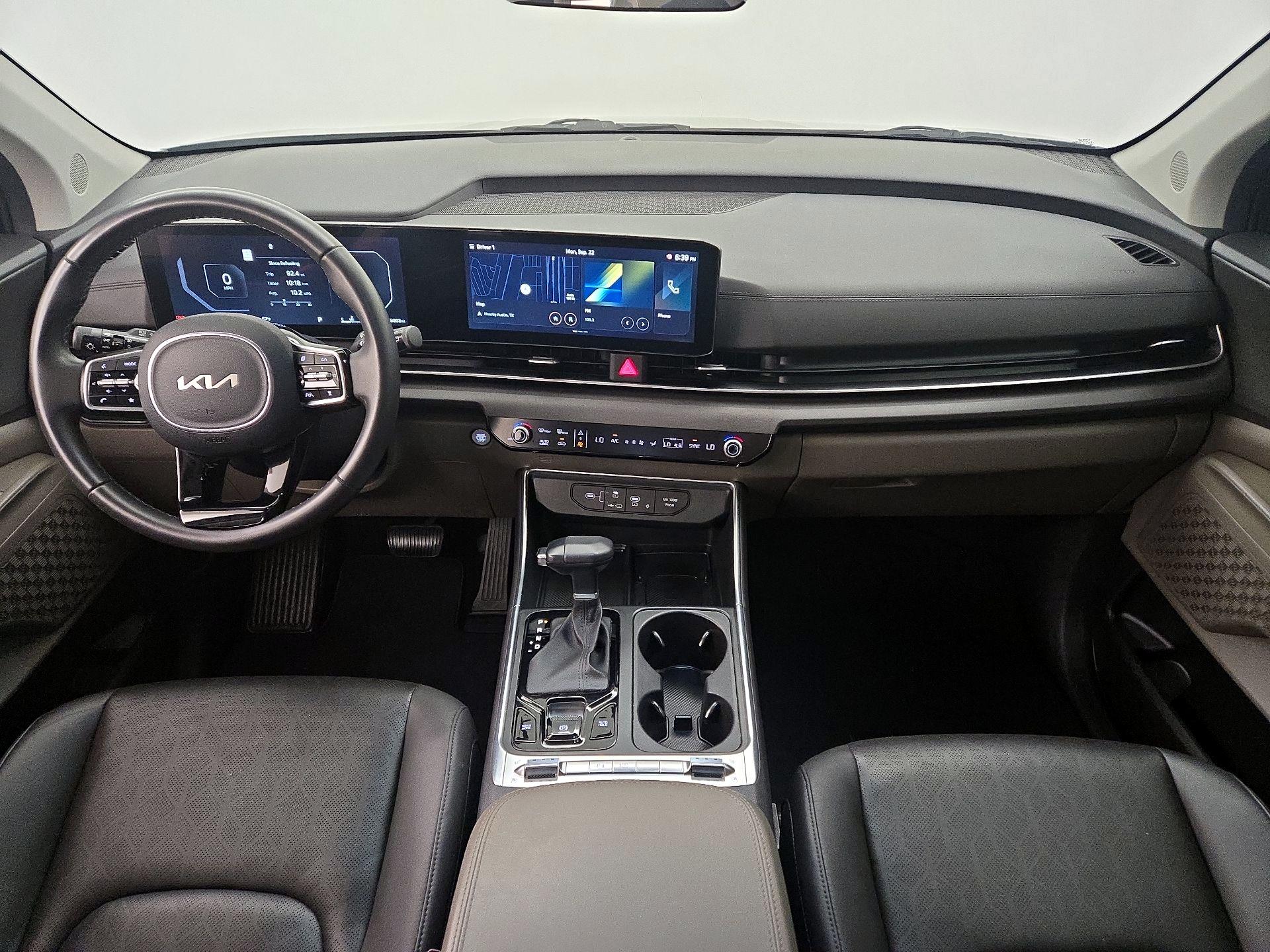Thumbnail: 2025 Kia Carnival - 9