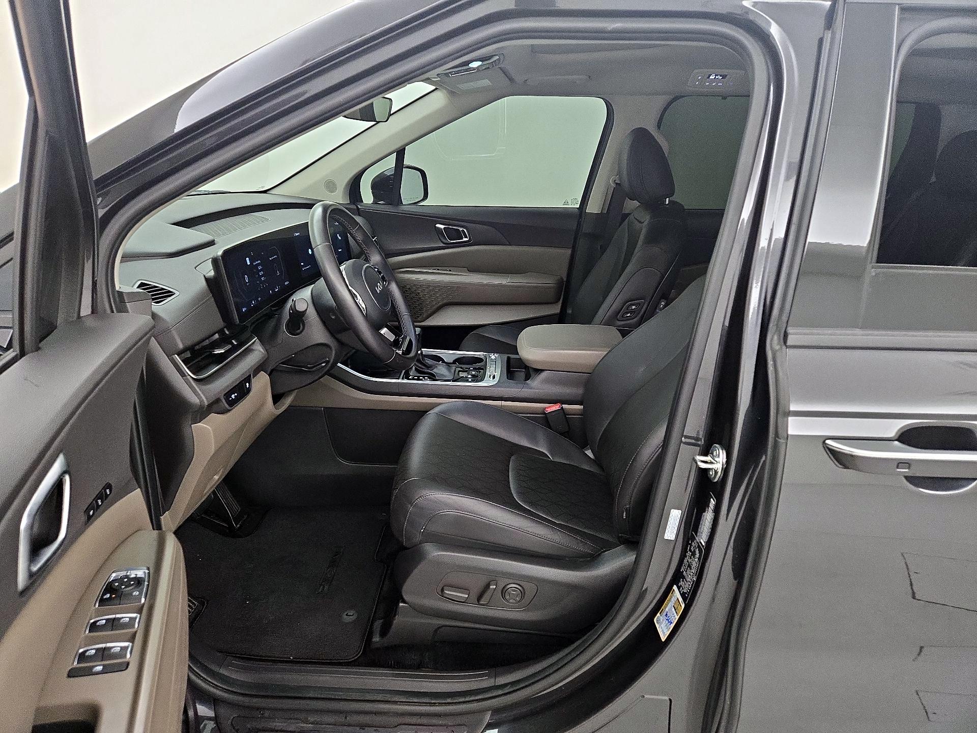 Thumbnail: 2025 Kia Carnival - 11