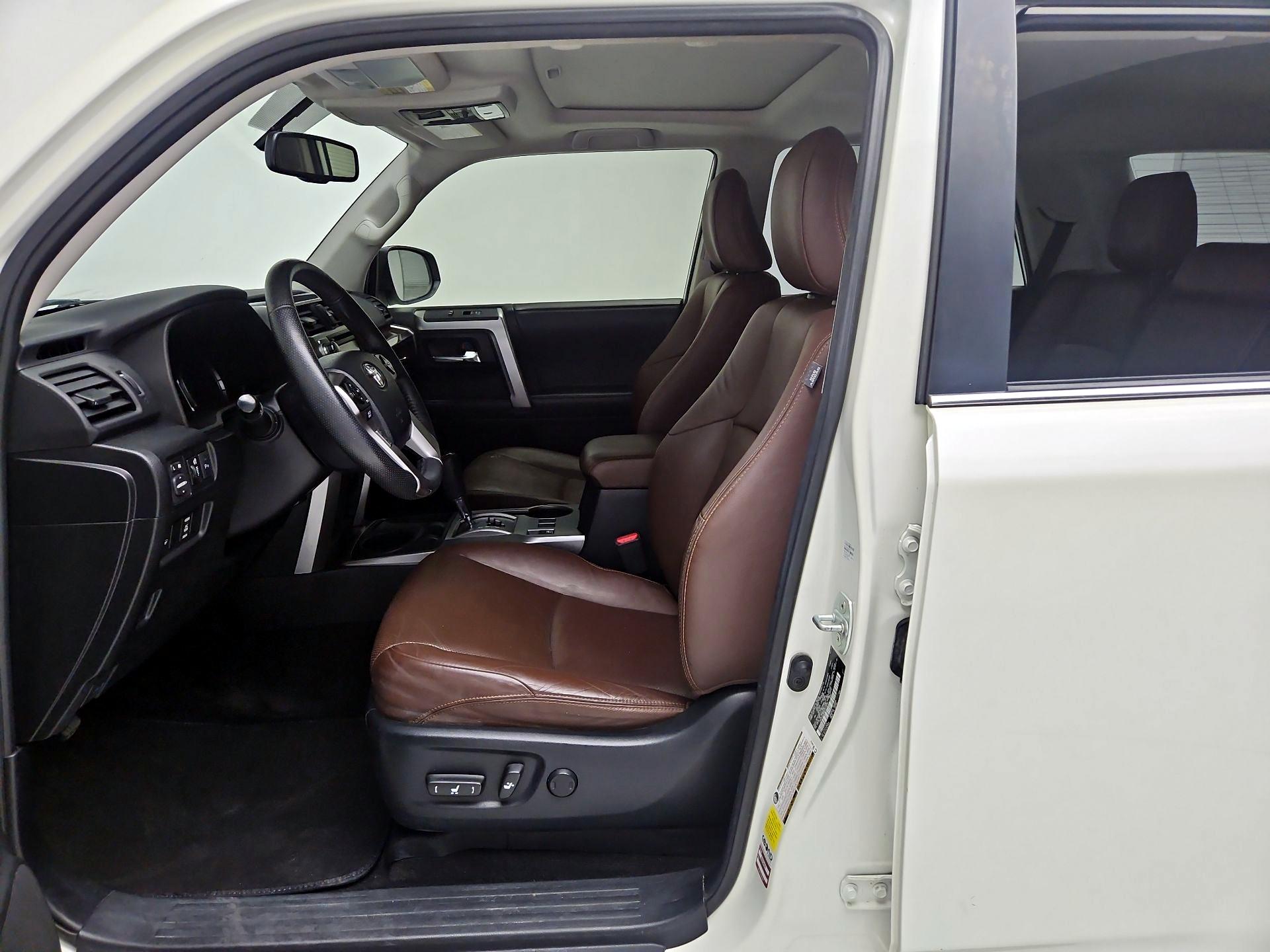 Thumbnail: 2019 Toyota 4Runner - 11