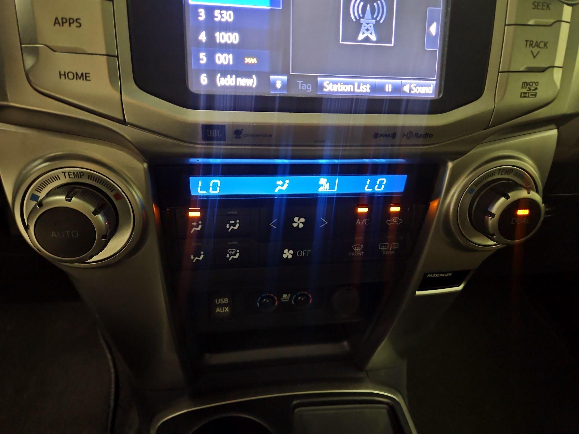 Thumbnail: 2019 Toyota 4Runner - 17
