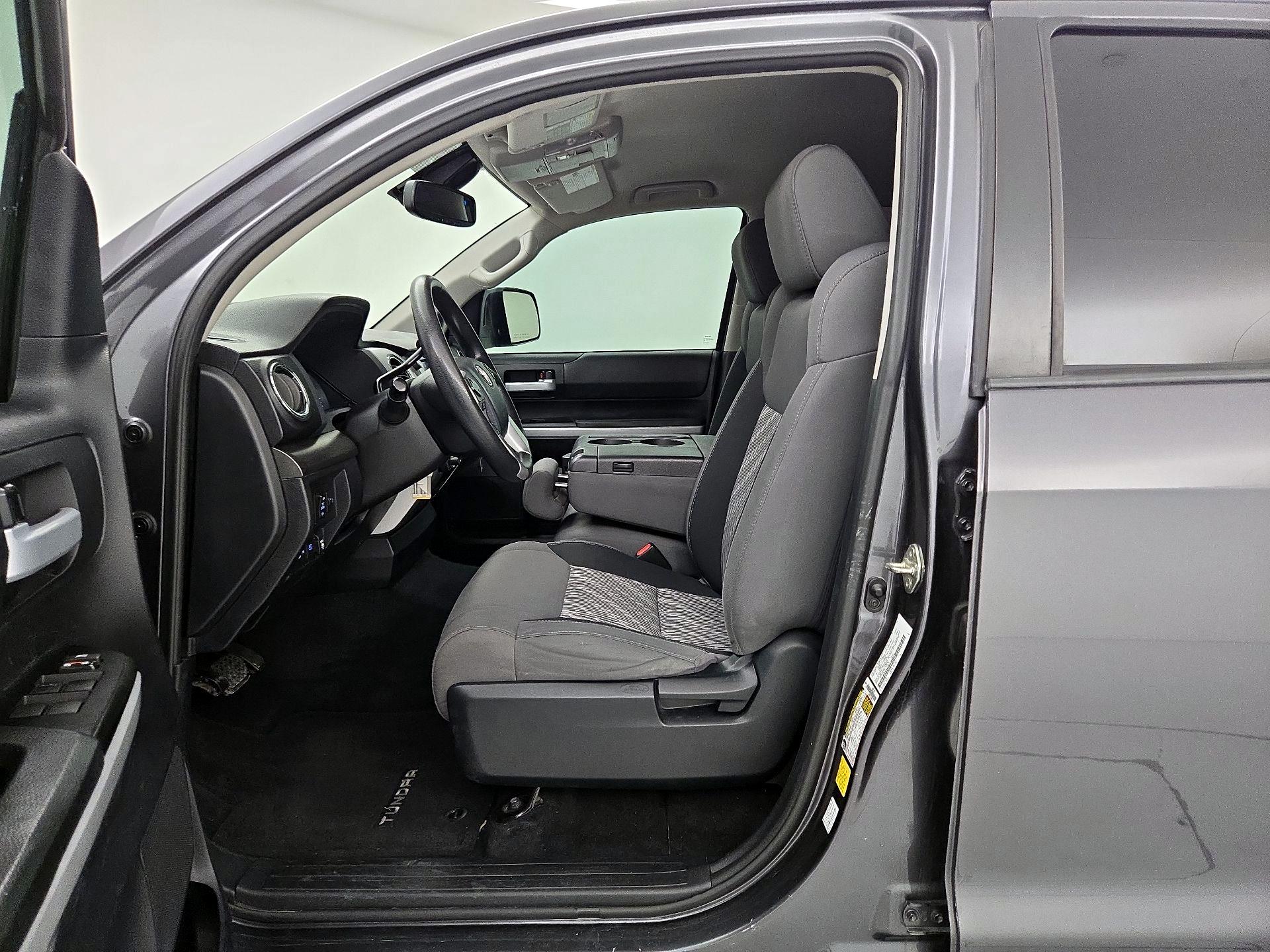 Thumbnail: 2020 Toyota Tundra - 11